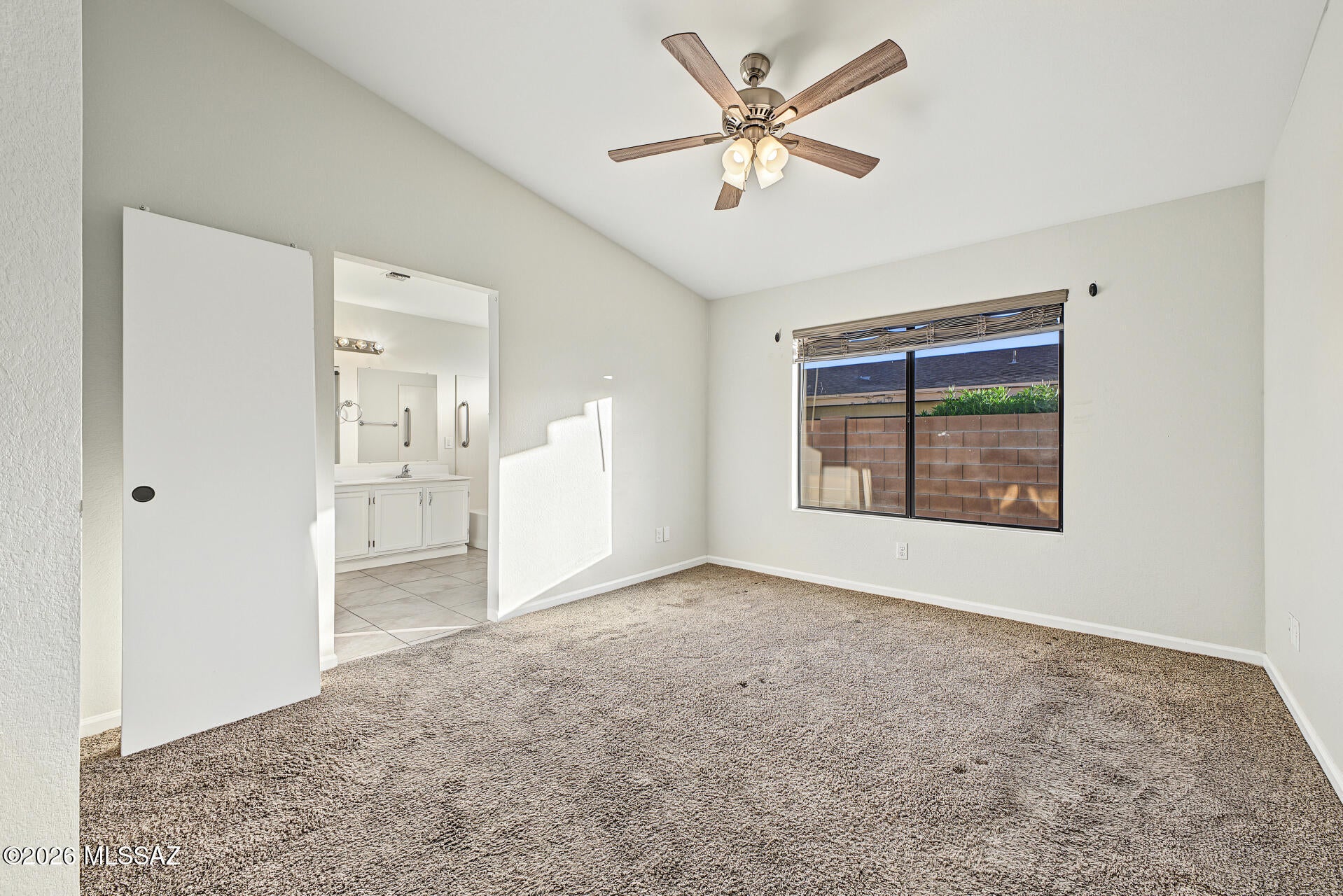 Country Club(1-221) - Residential
