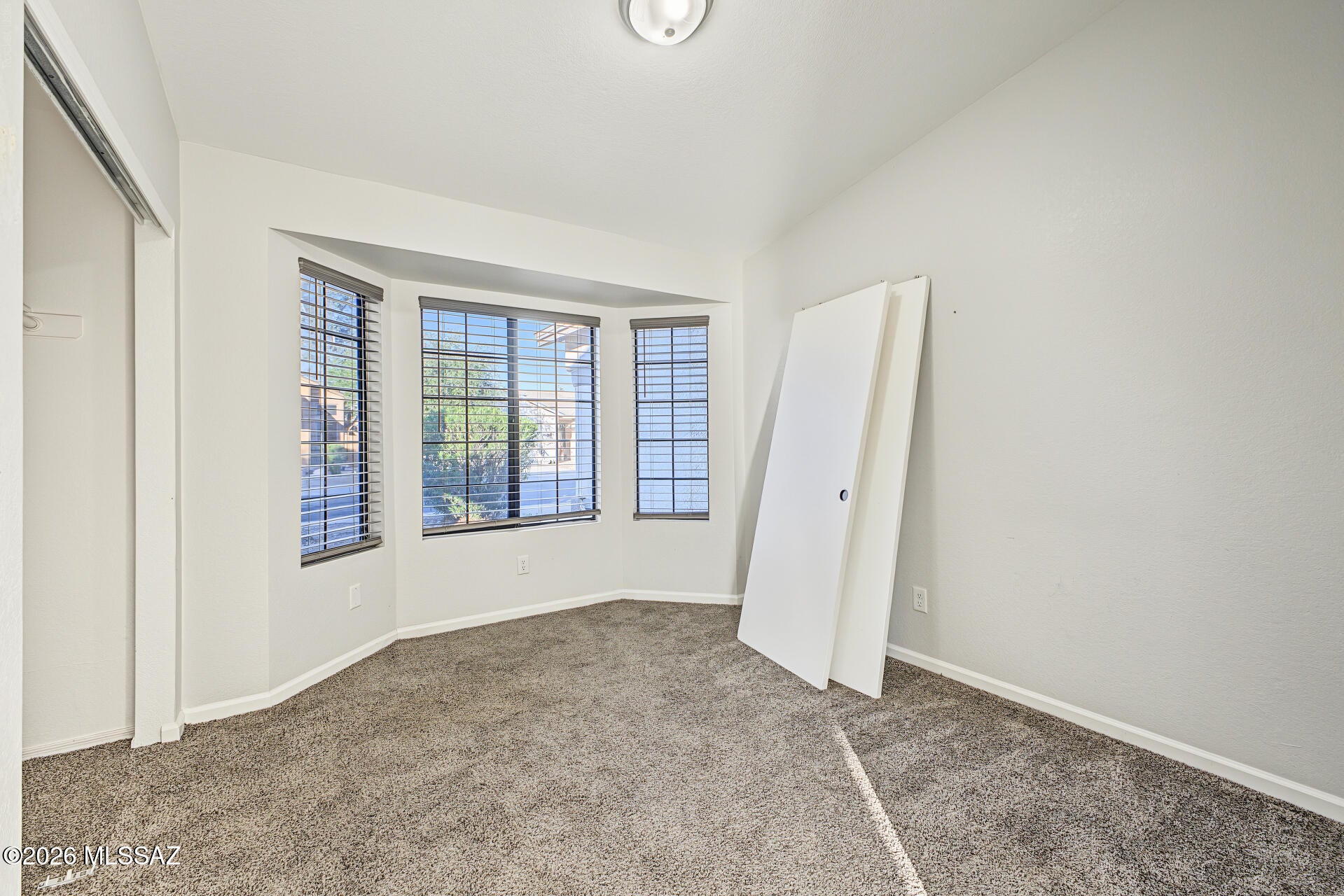 Country Club(1-221) - Residential