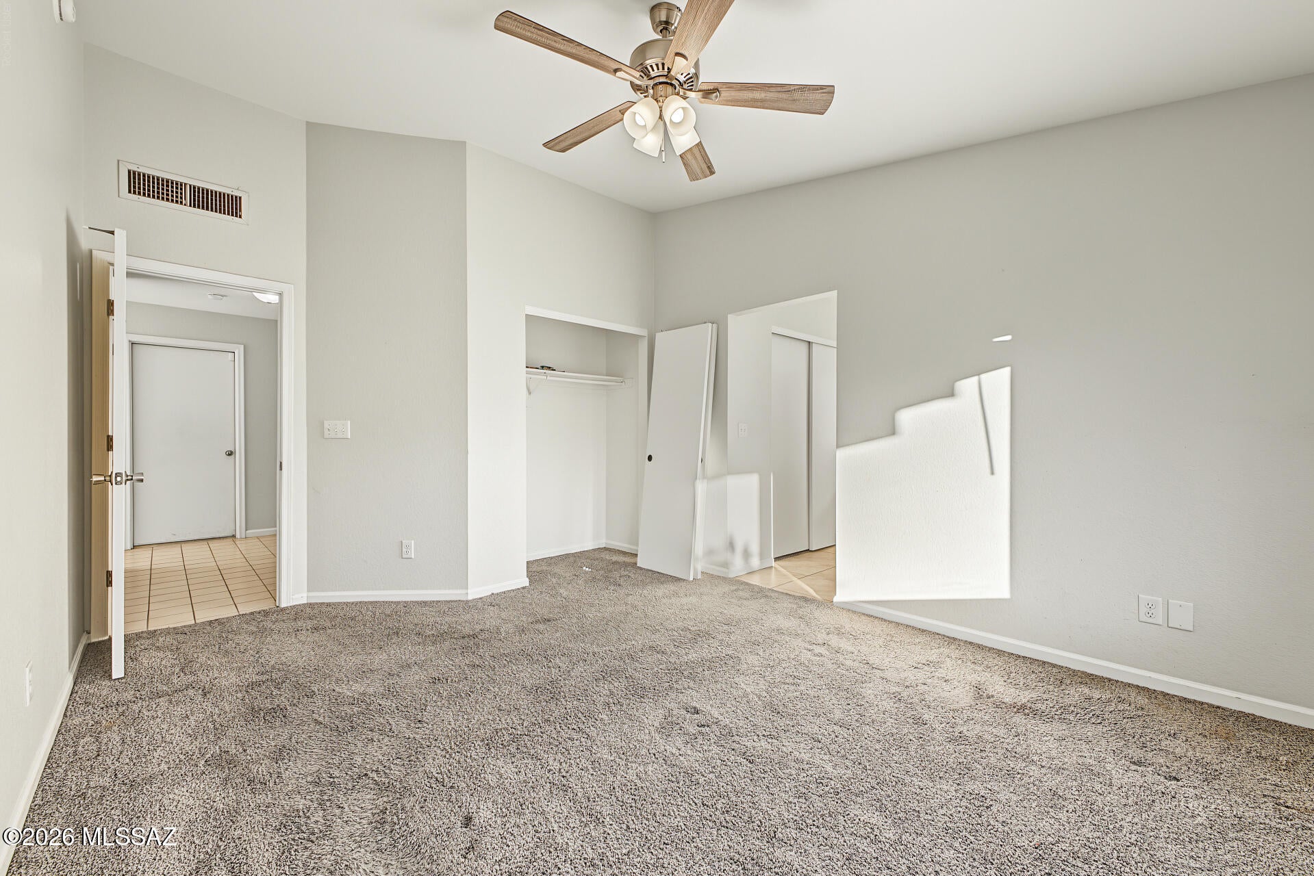 Country Club(1-221) - Residential