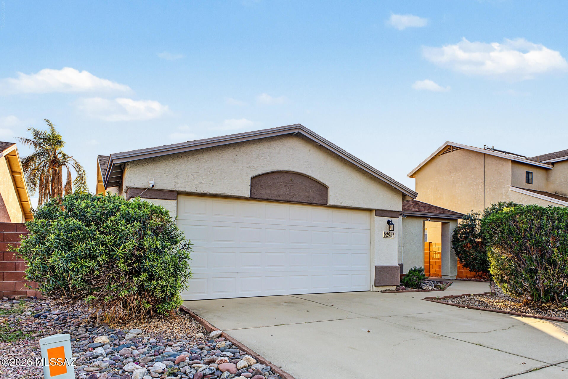 Country Club(1-221) - Residential