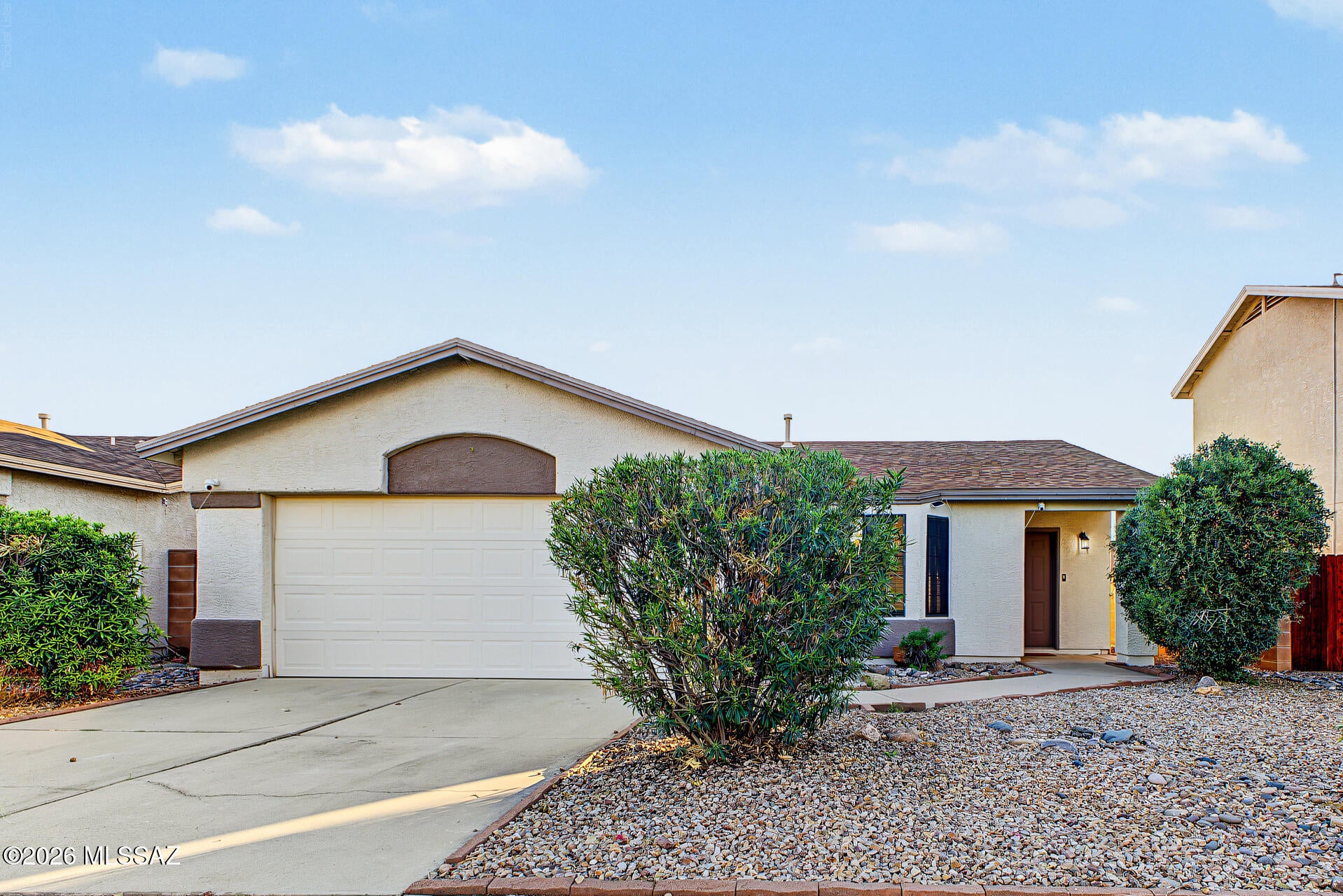 Country Club(1-221) - Residential