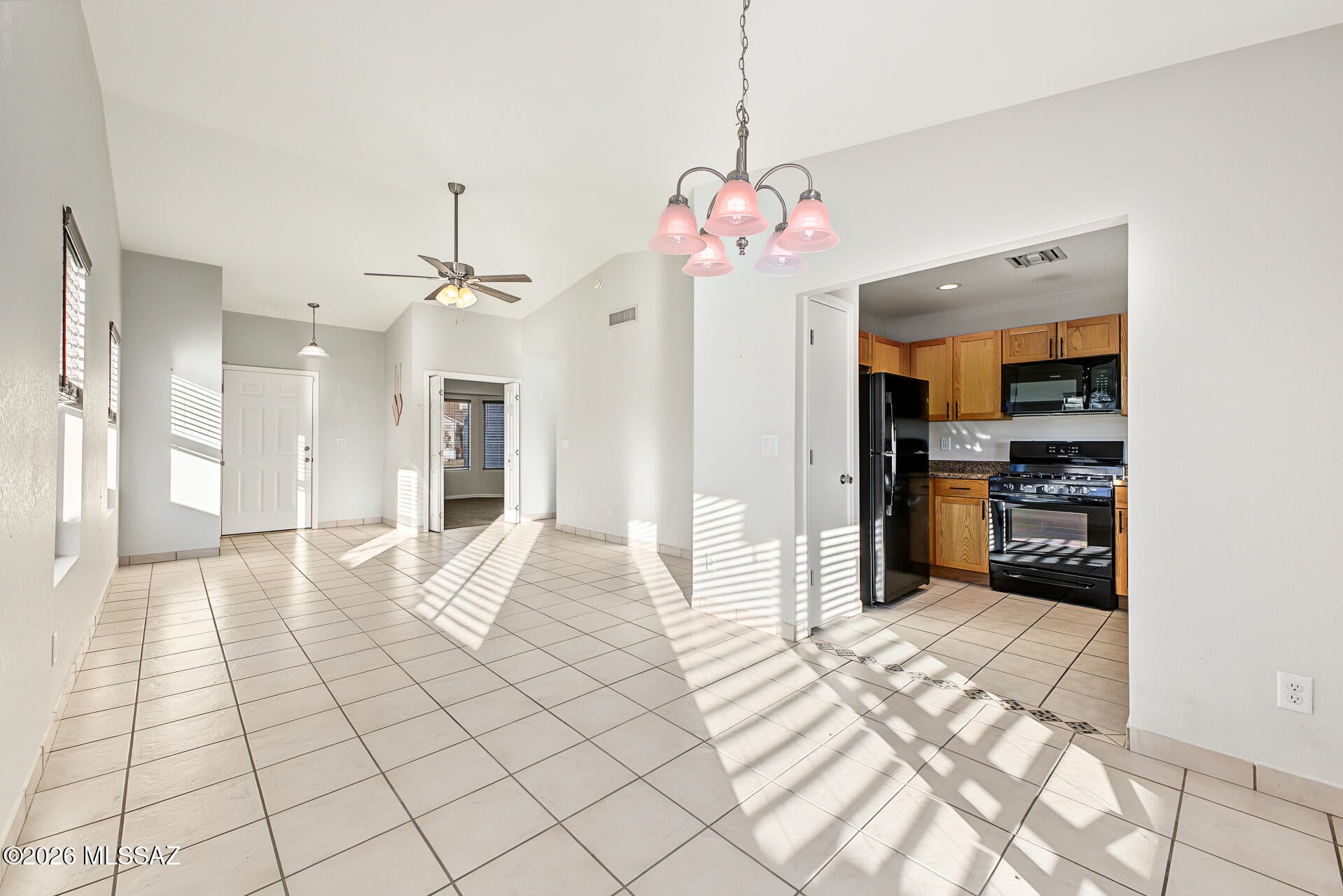 Country Club(1-221) - Residential