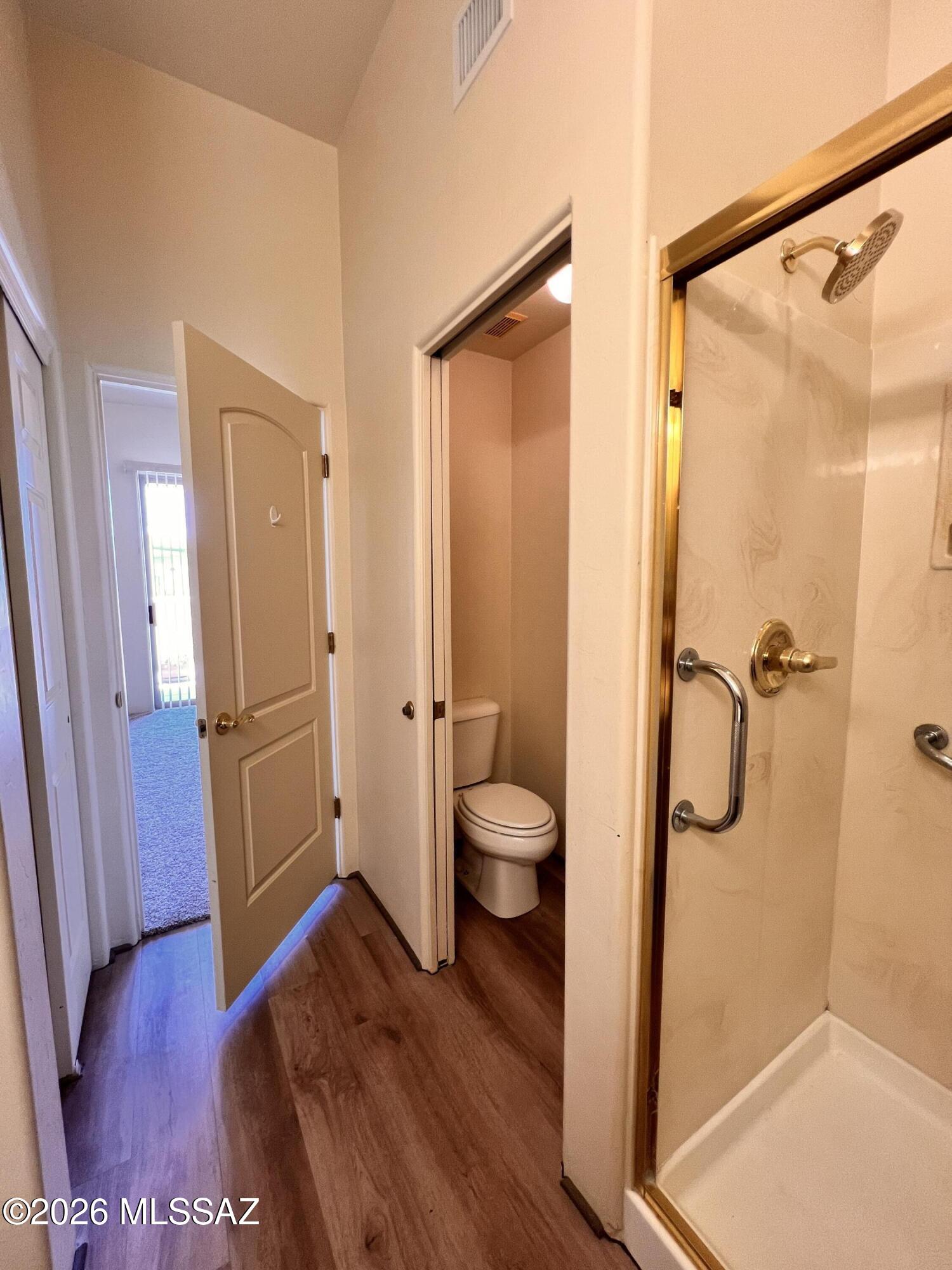 Mona Lisa Village (1-100) - Residential Lease