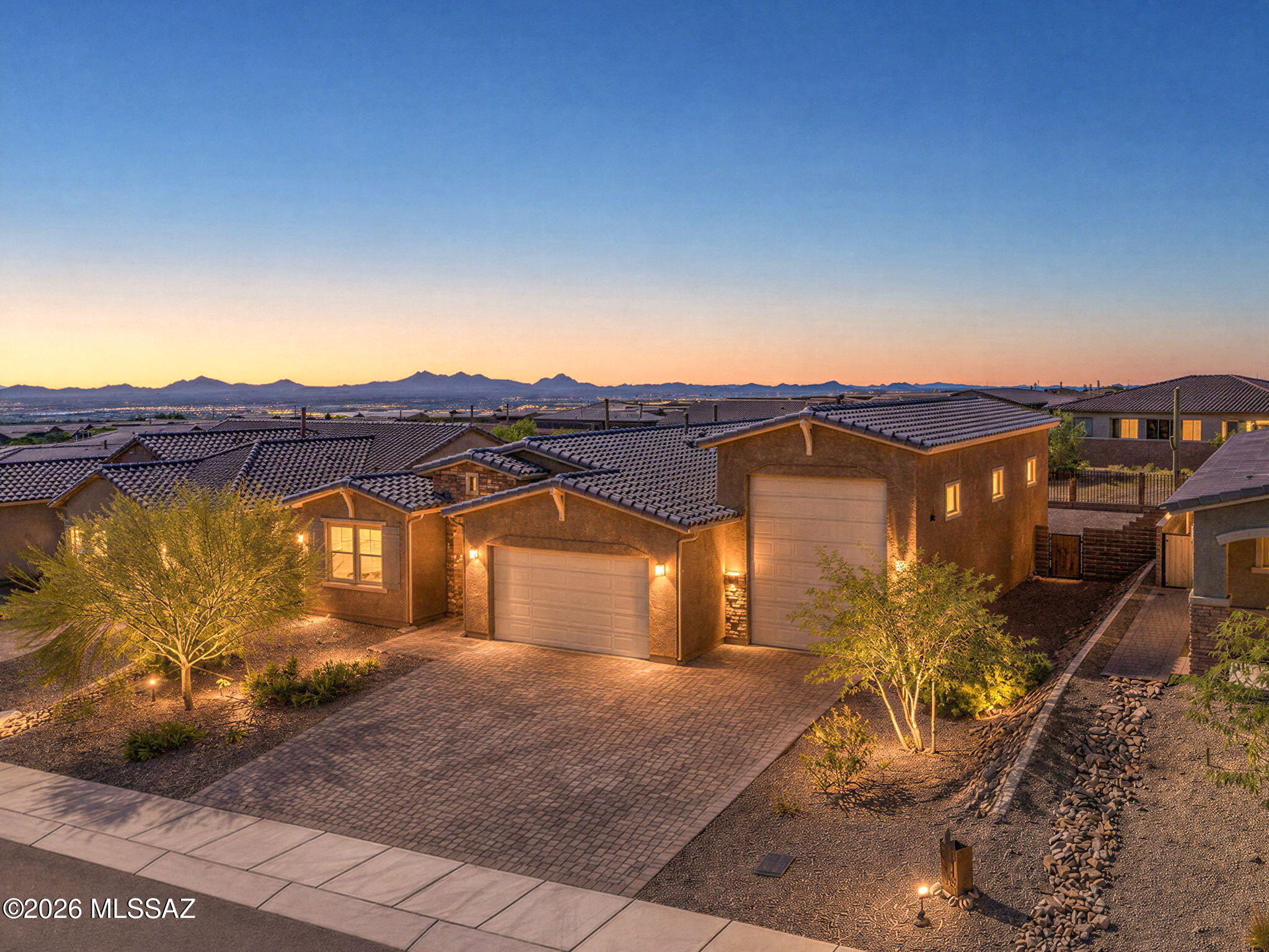 Los Saguaros At Dove Mountain SQ20121640199 - Residential