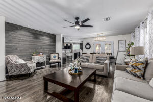 Los Arroyos Resub - Residential