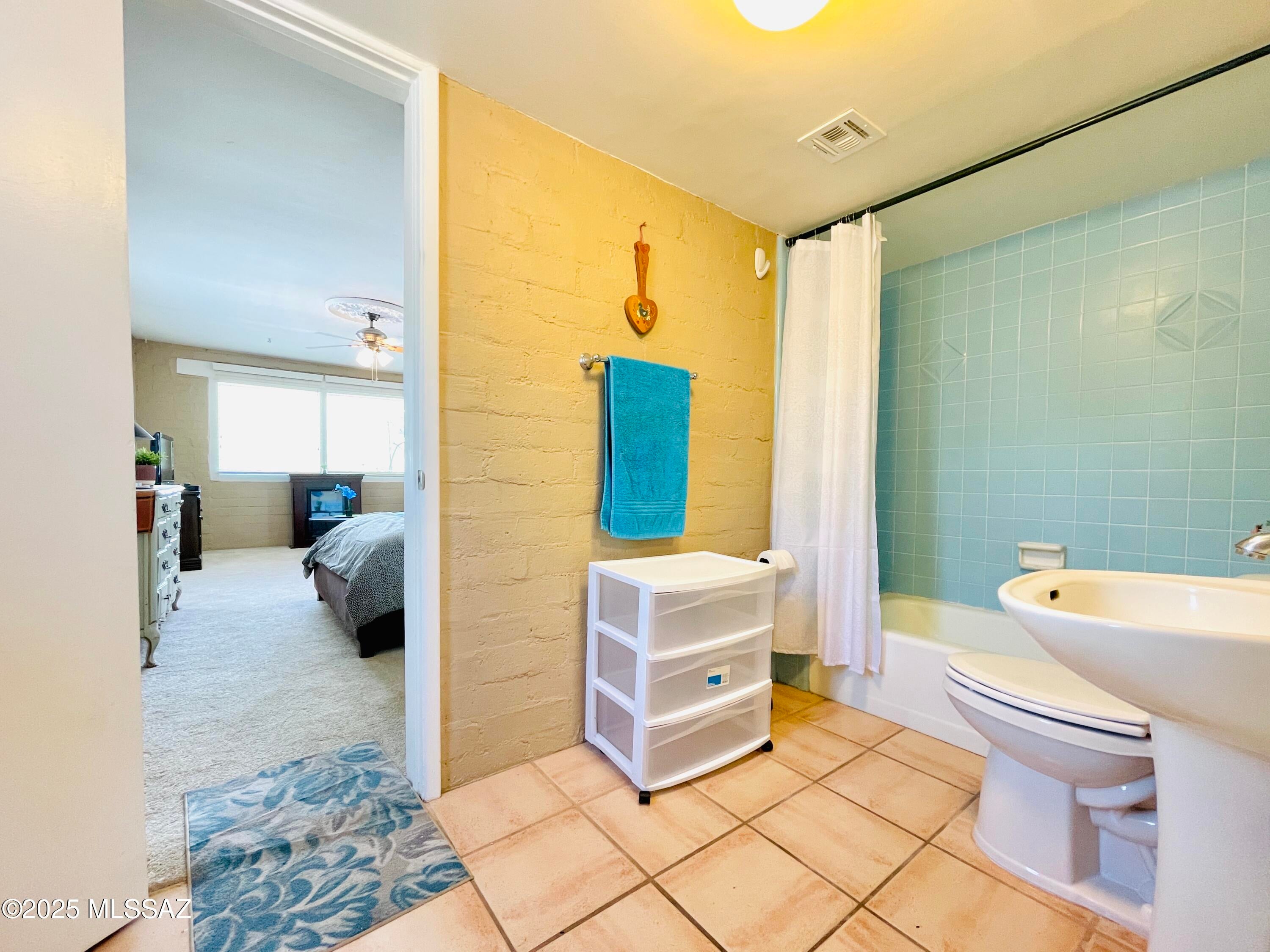 Unsubdivided - Residential Lease