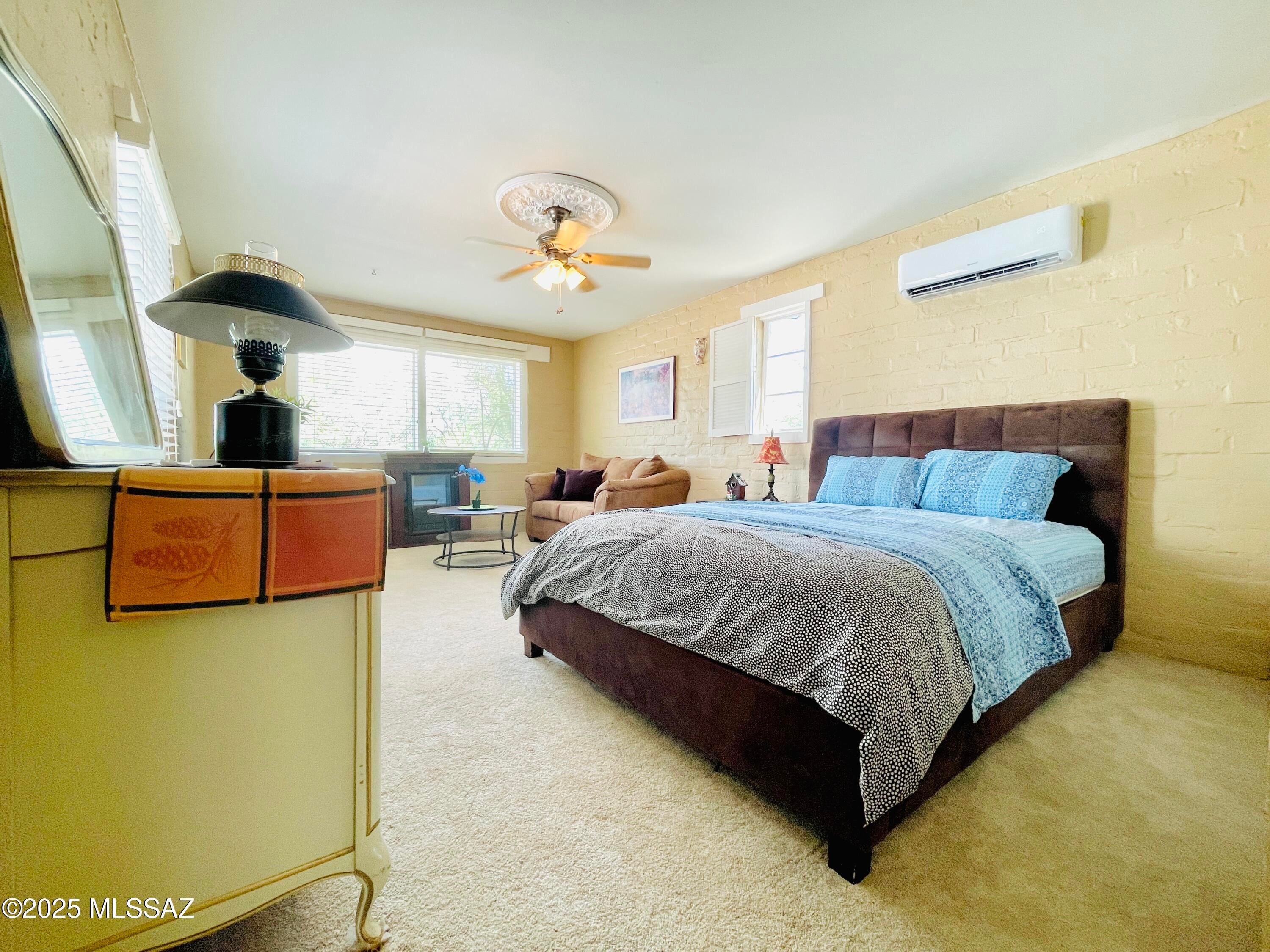 Unsubdivided - Residential Lease