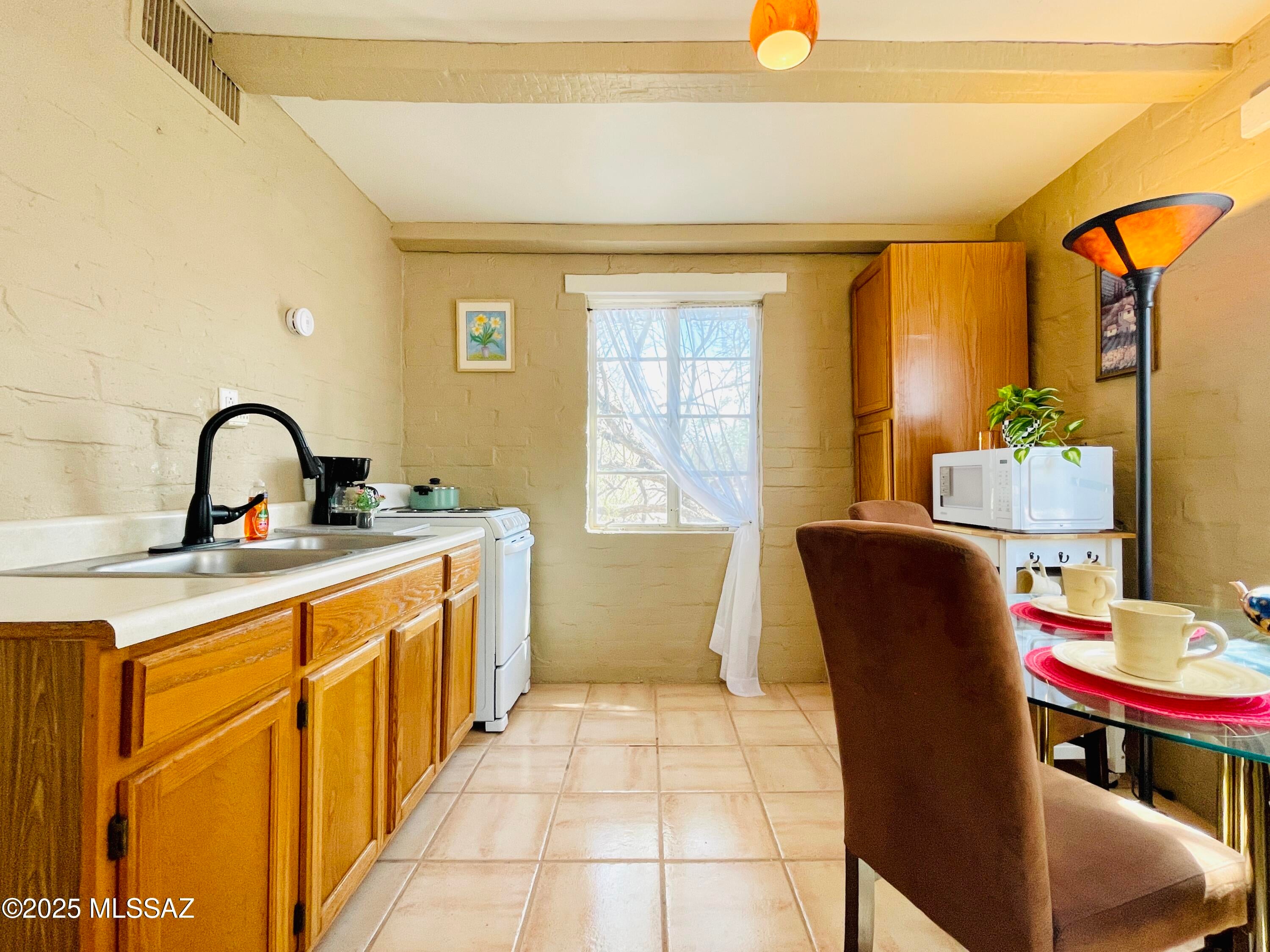 Unsubdivided - Residential Lease
