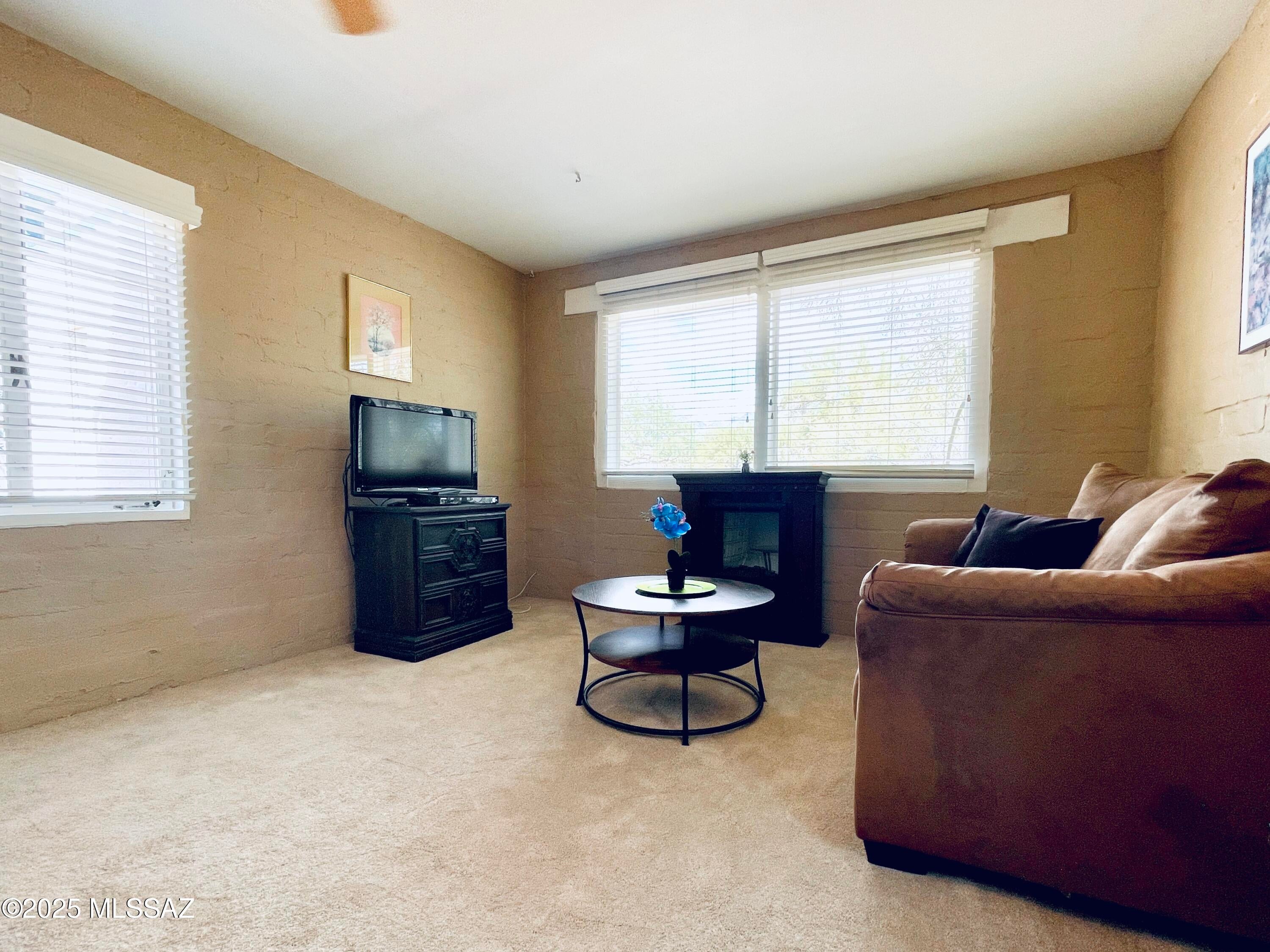 Unsubdivided - Residential Lease