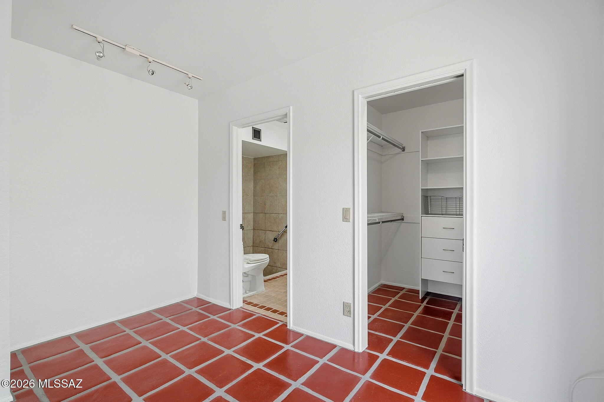 Ladera Brisas Townhouses (1-106) - Residential