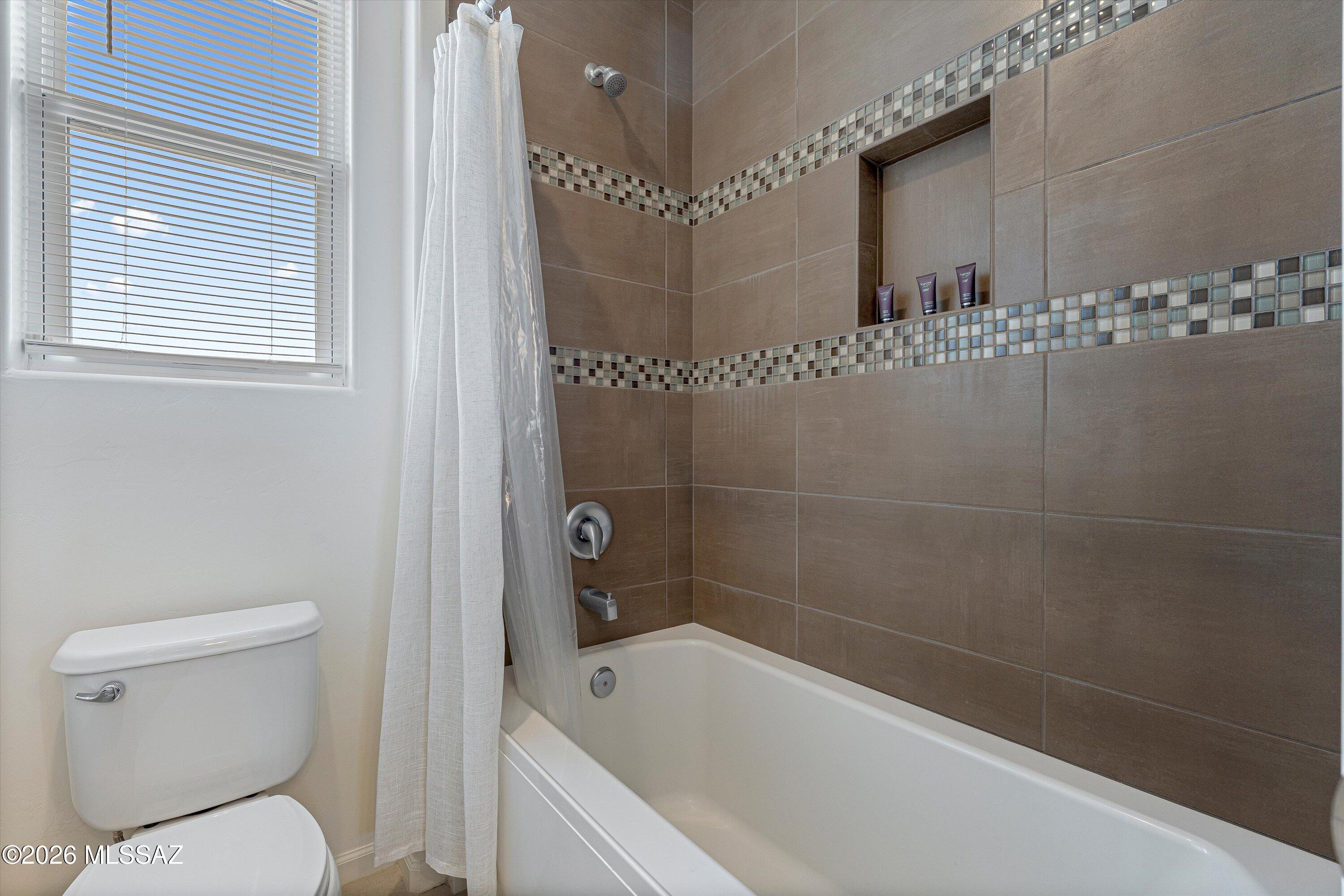 Golden Barrel Place At Dove Mountain SQ20141710079 - Residential