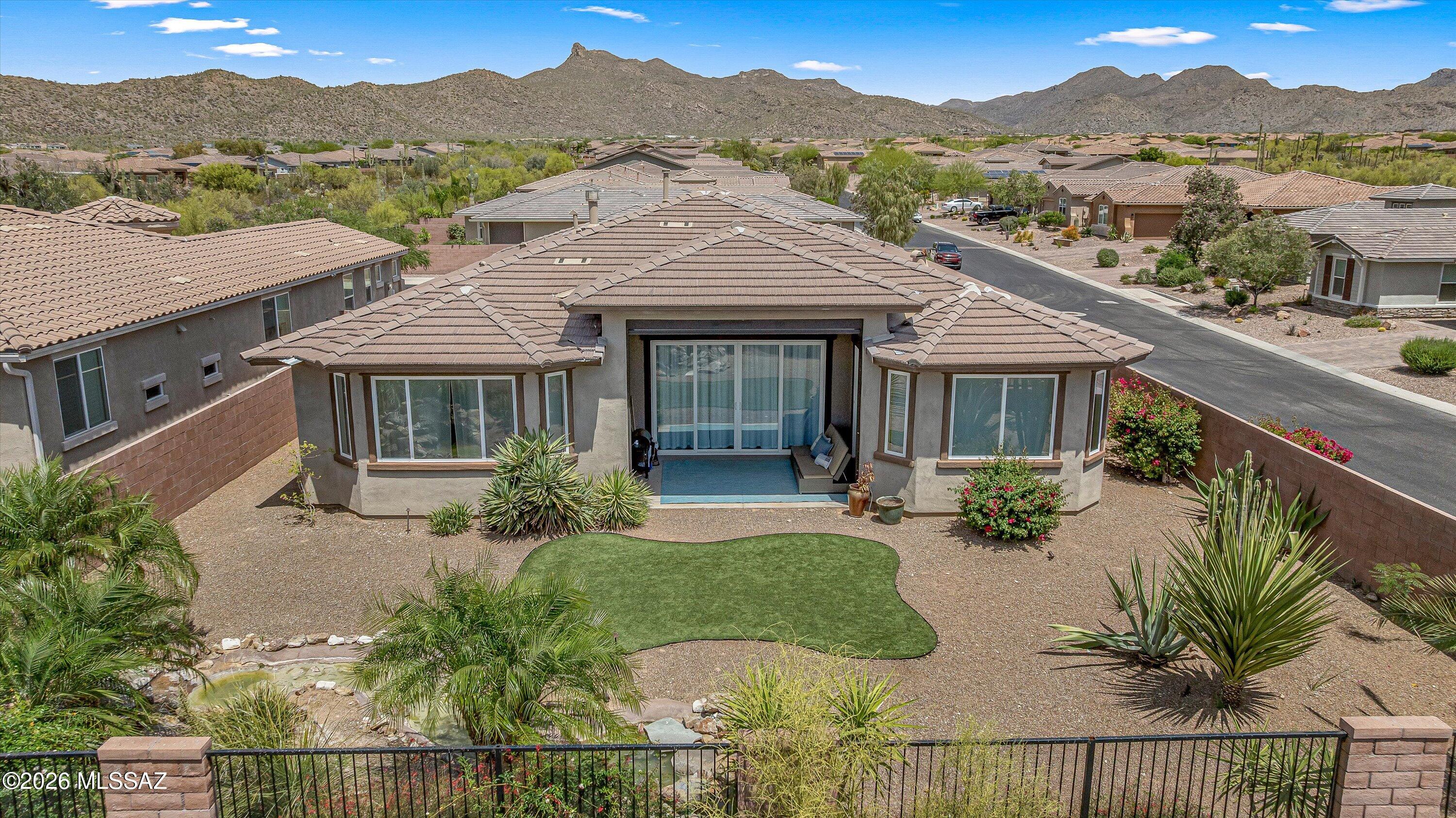Golden Barrel Place At Dove Mountain SQ20141710079 - Residential