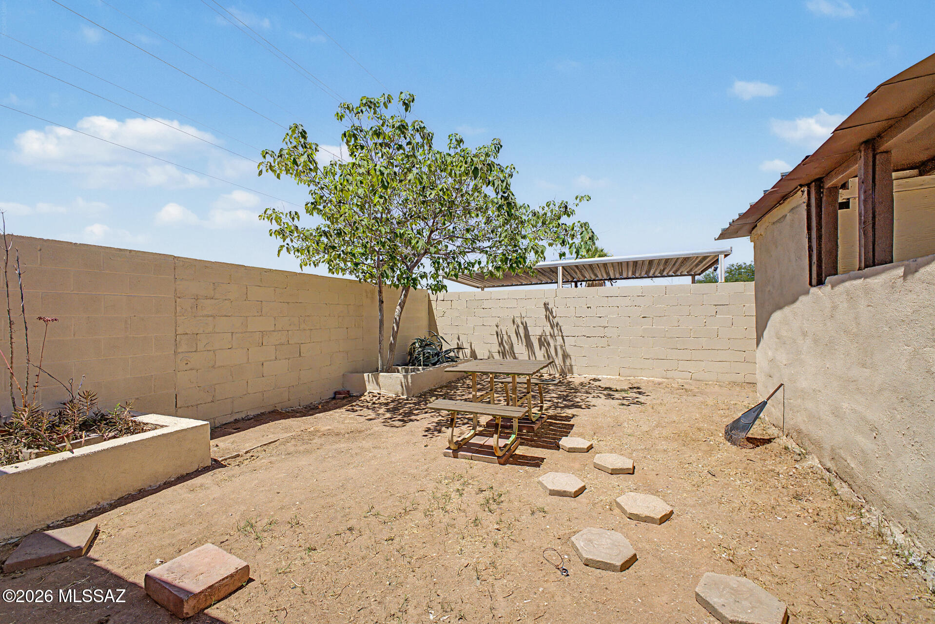 Kino Meadows (1-128) - Residential