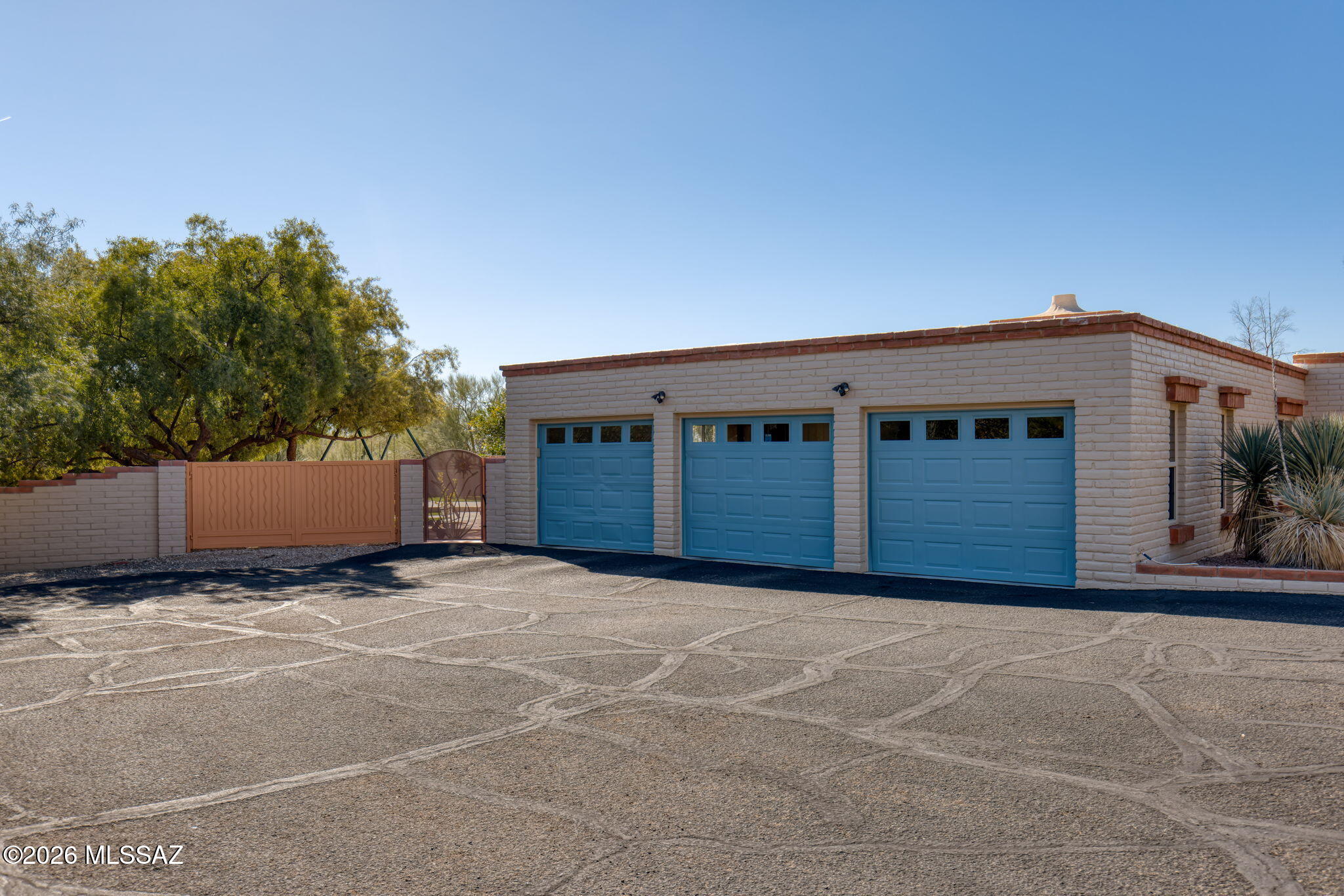 Skyline Bel Air Estates (299-333 & 347-357) - Residential