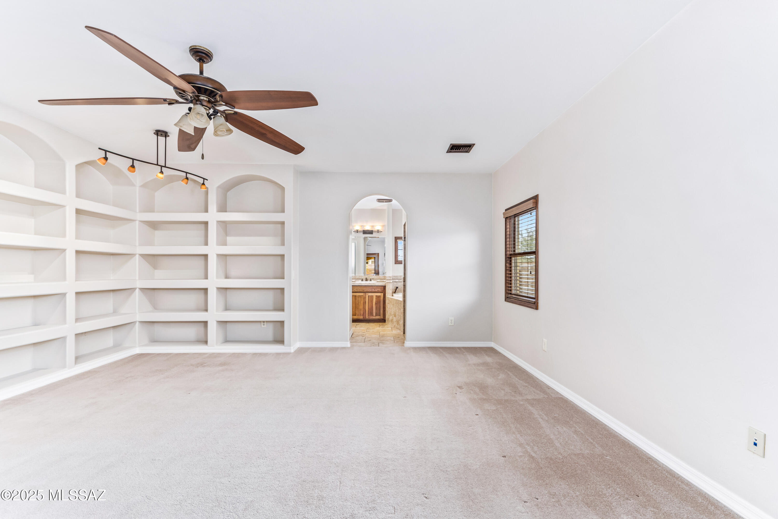 New Tucson Unit NO. 30 - Residential