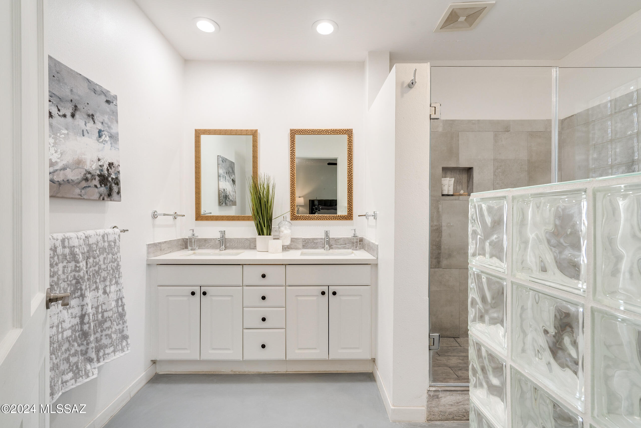 El Encanto Estates - Residential