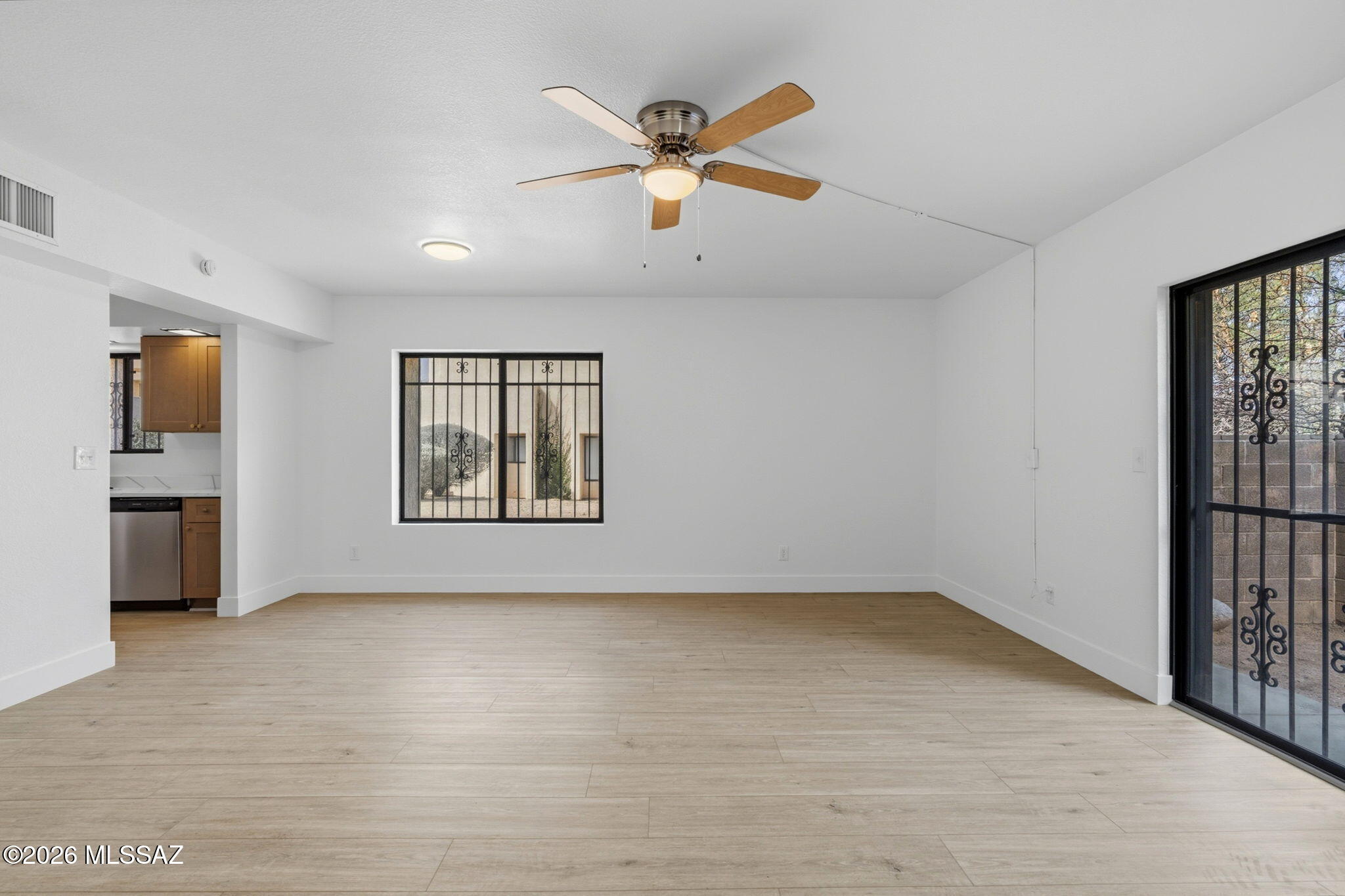 Las Lomitas Townhouses - Residential
