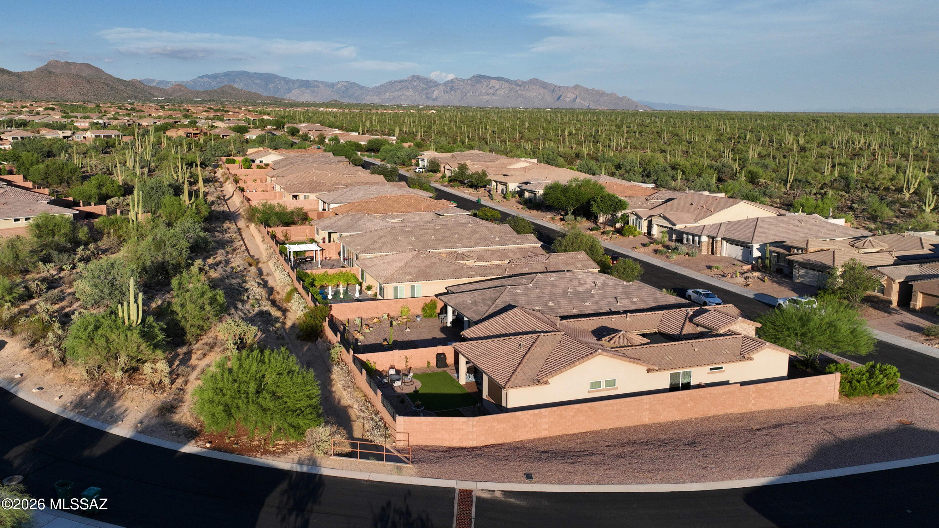 Blue Agave At Dove Mountain - Residential