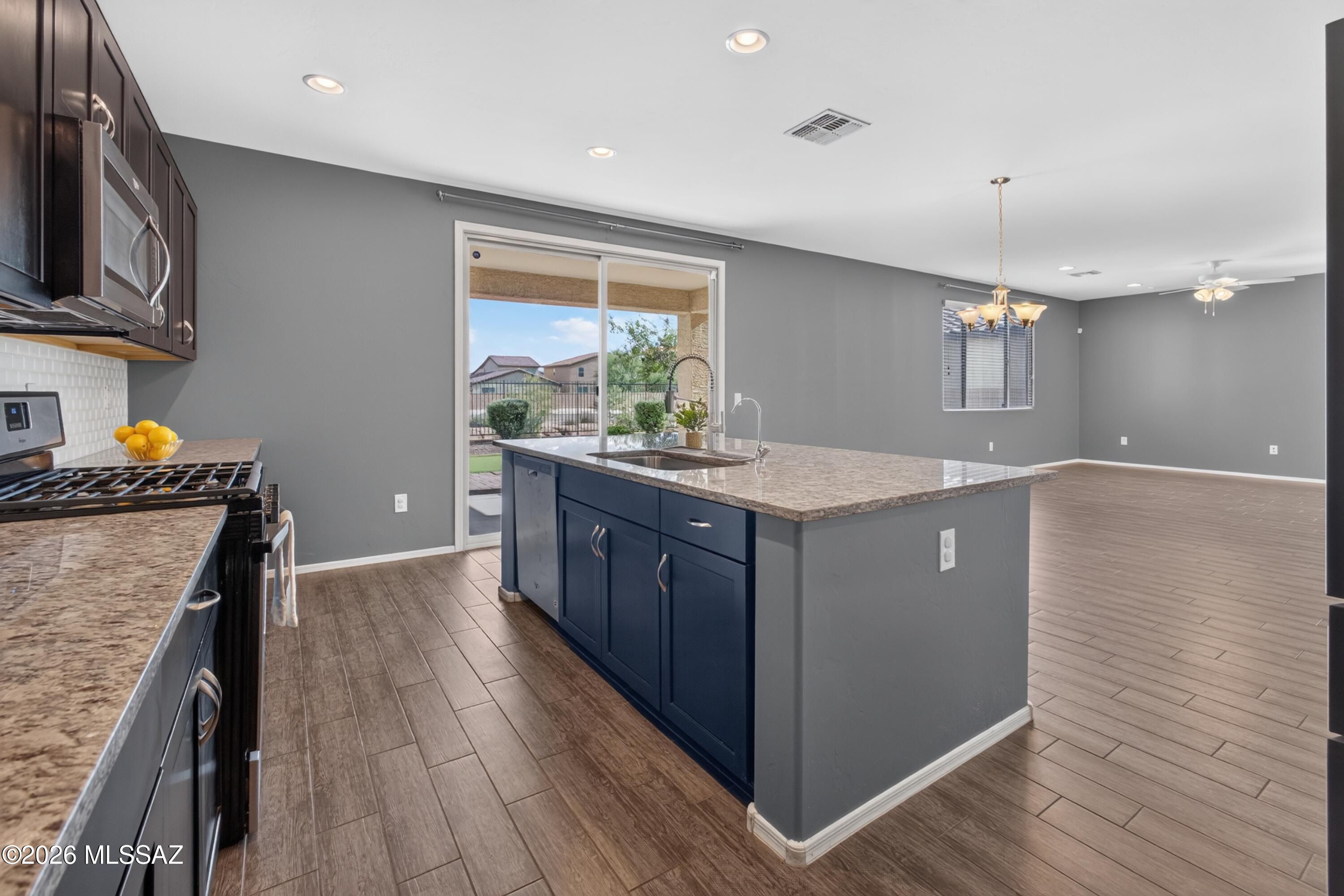 La Estancia De Tucson (1-330) - Residential
