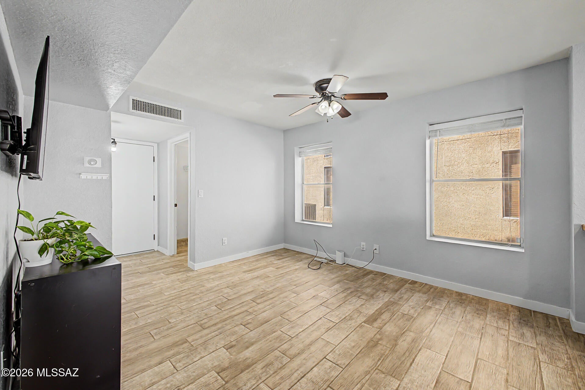 Country Highlands (1-180) - Residential