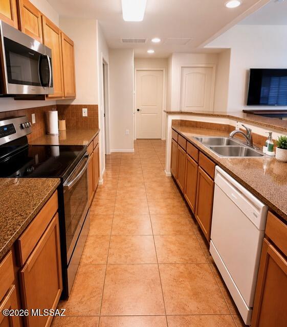 Placita Escondida Bldgs 18-20 Units 1-204 - Residential