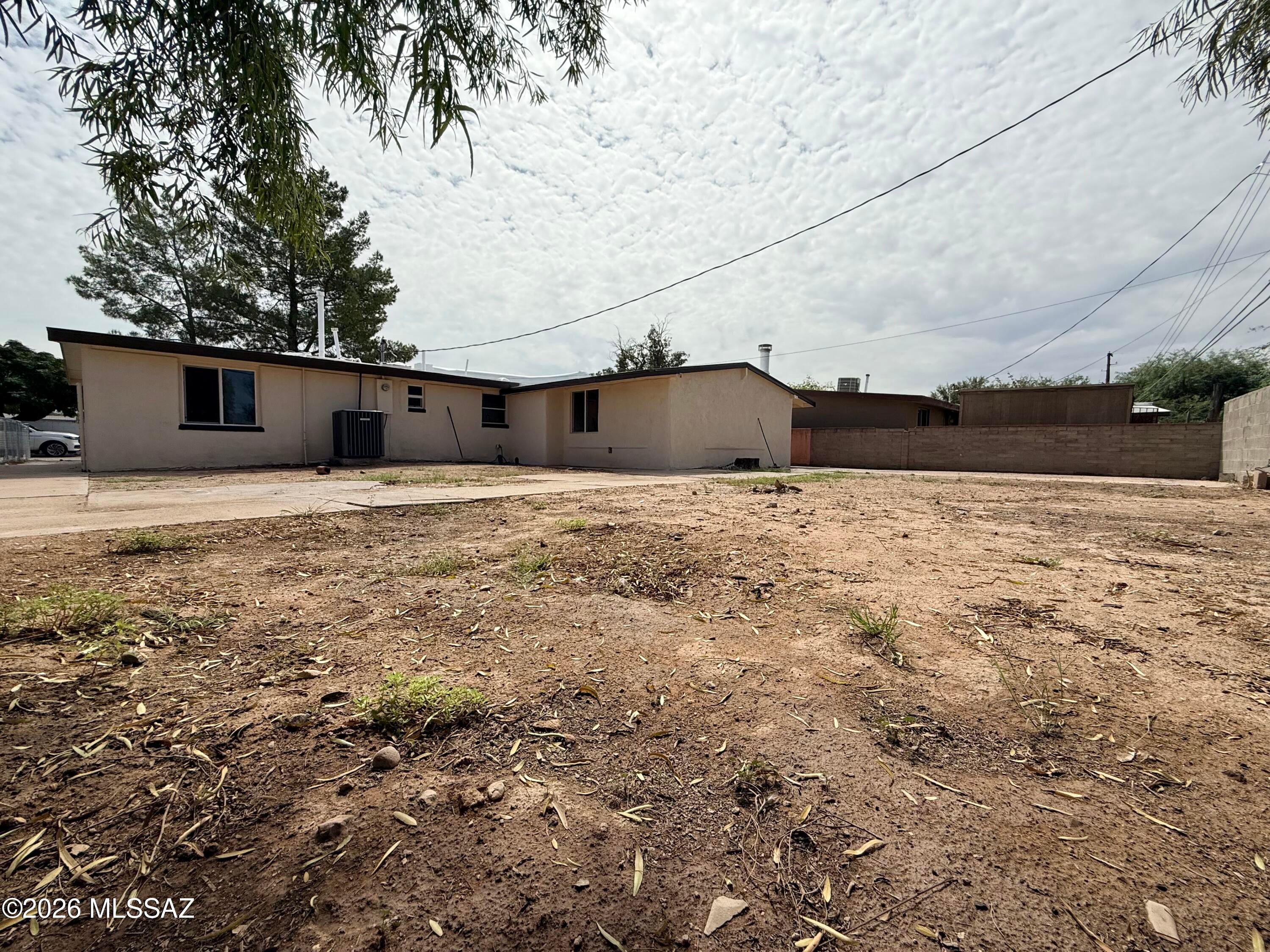 Park El Monte - Residential