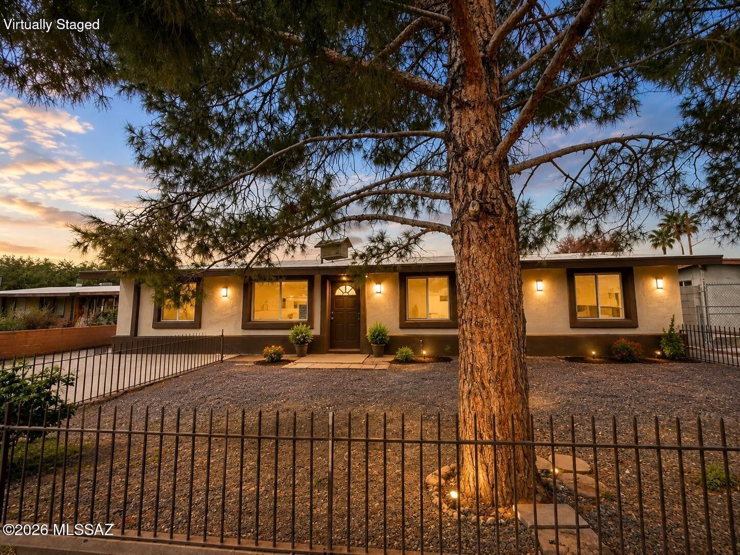 Park El Monte - Residential
