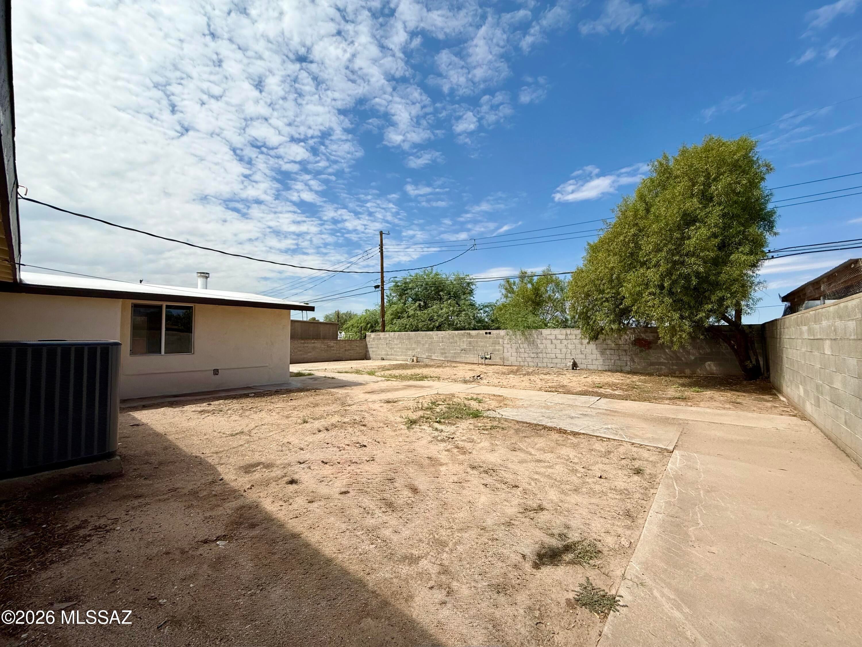 Park El Monte - Residential