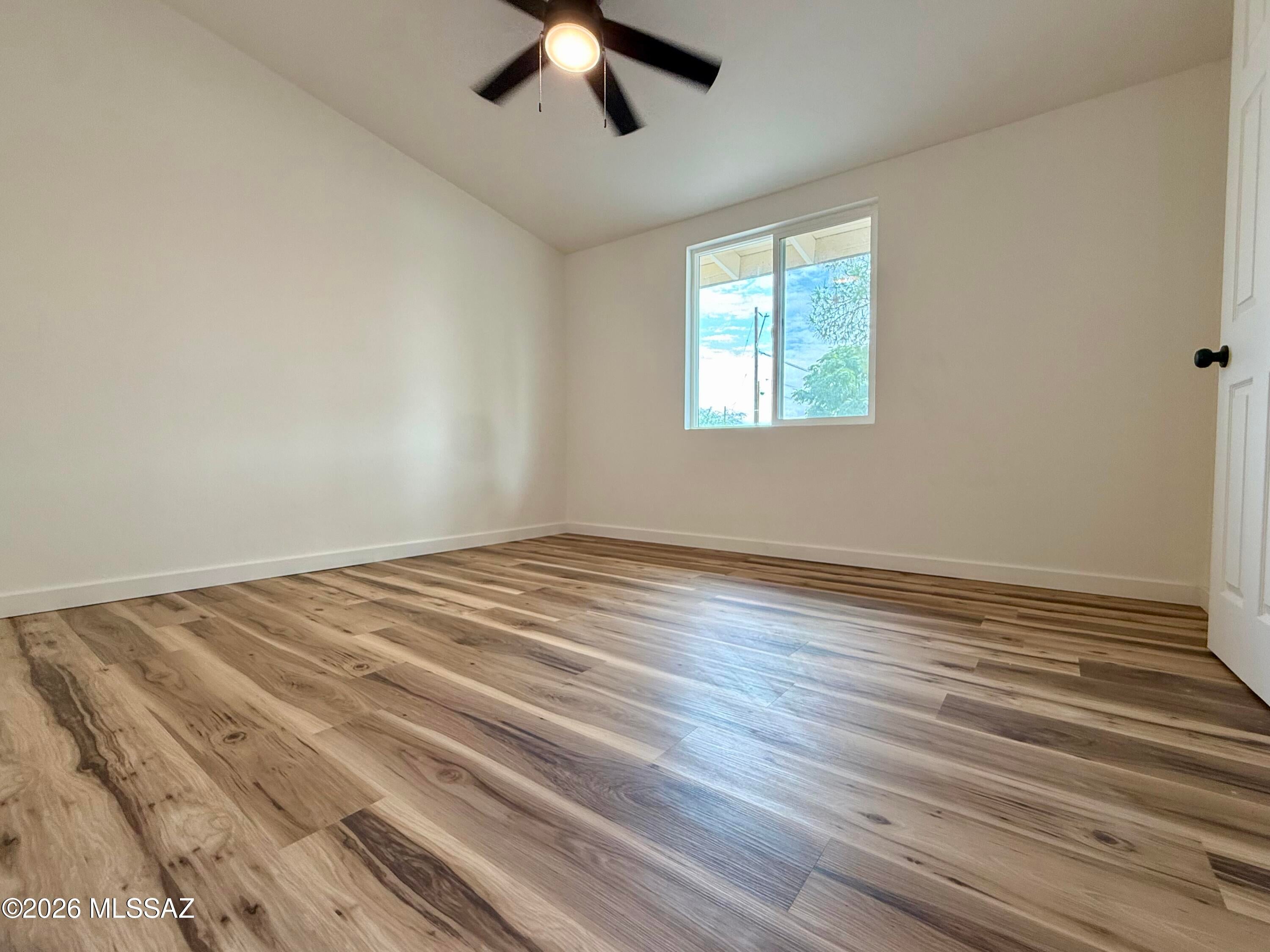 Park El Monte - Residential