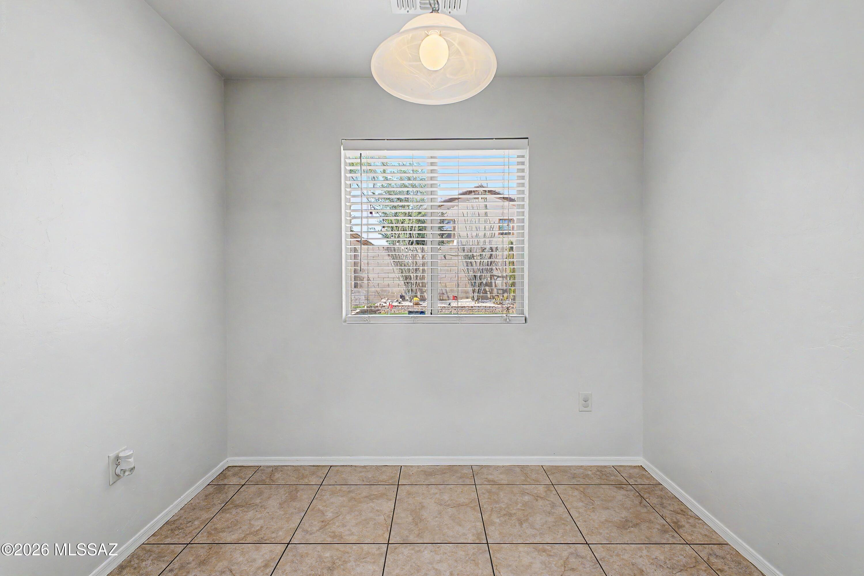 Somerset Canyon Neighborhood 10, Par. X,Y - Residential Lease