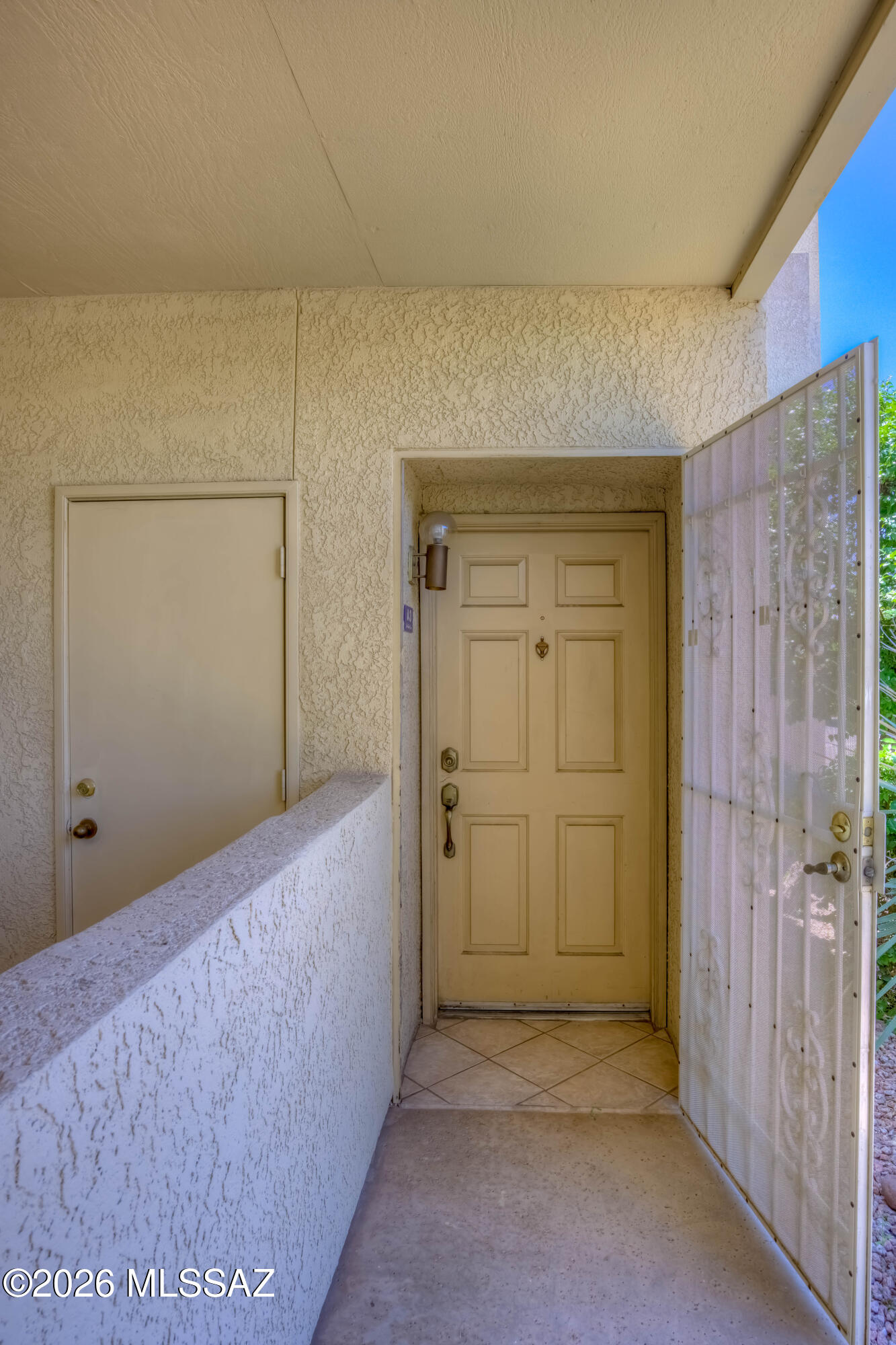 Casitas Real Condos. - Residential