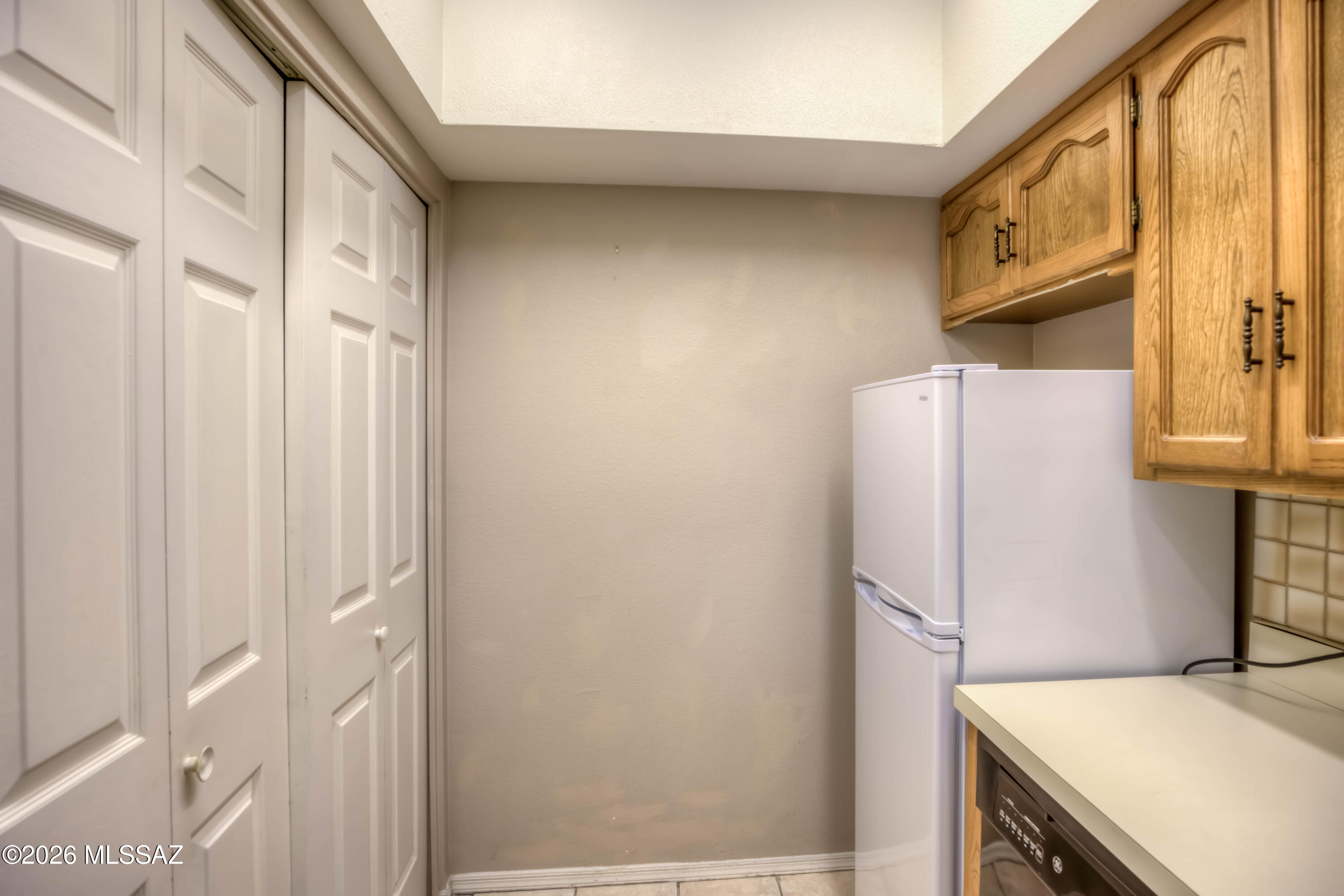 Casitas Real Condos. - Residential