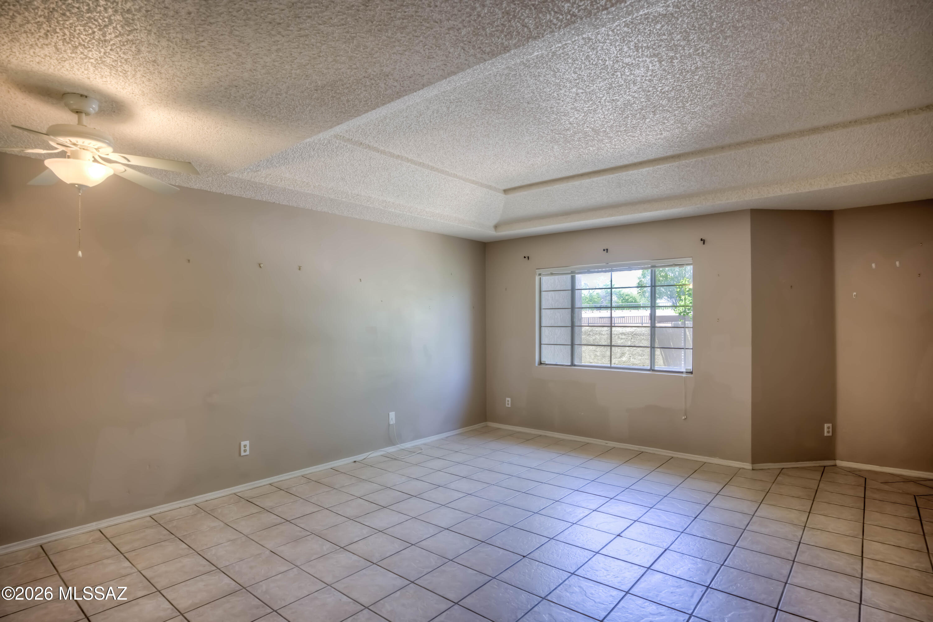 Casitas Real Condos. - Residential