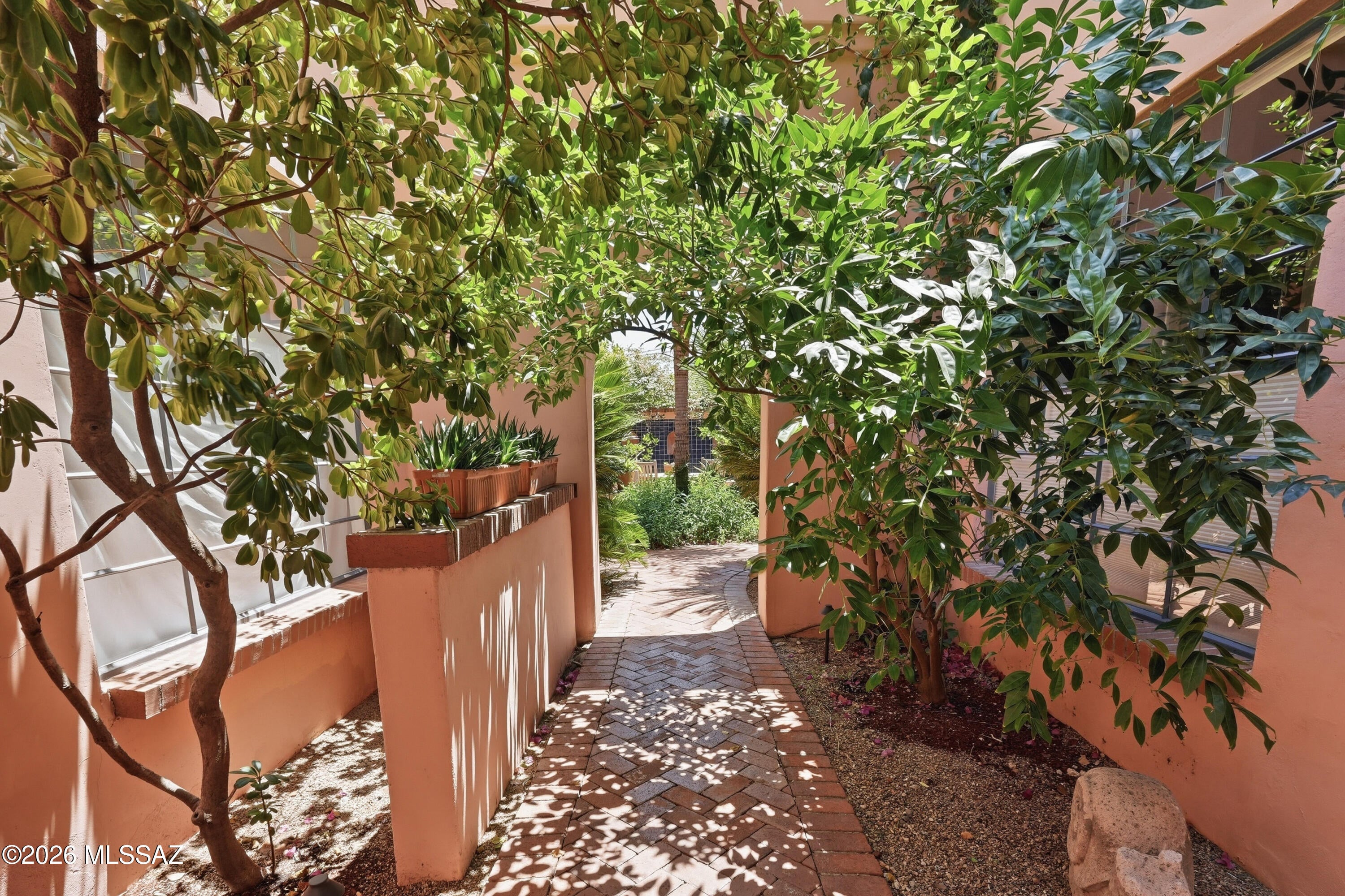 La Querencia Twnhms (1-8) - Residential
