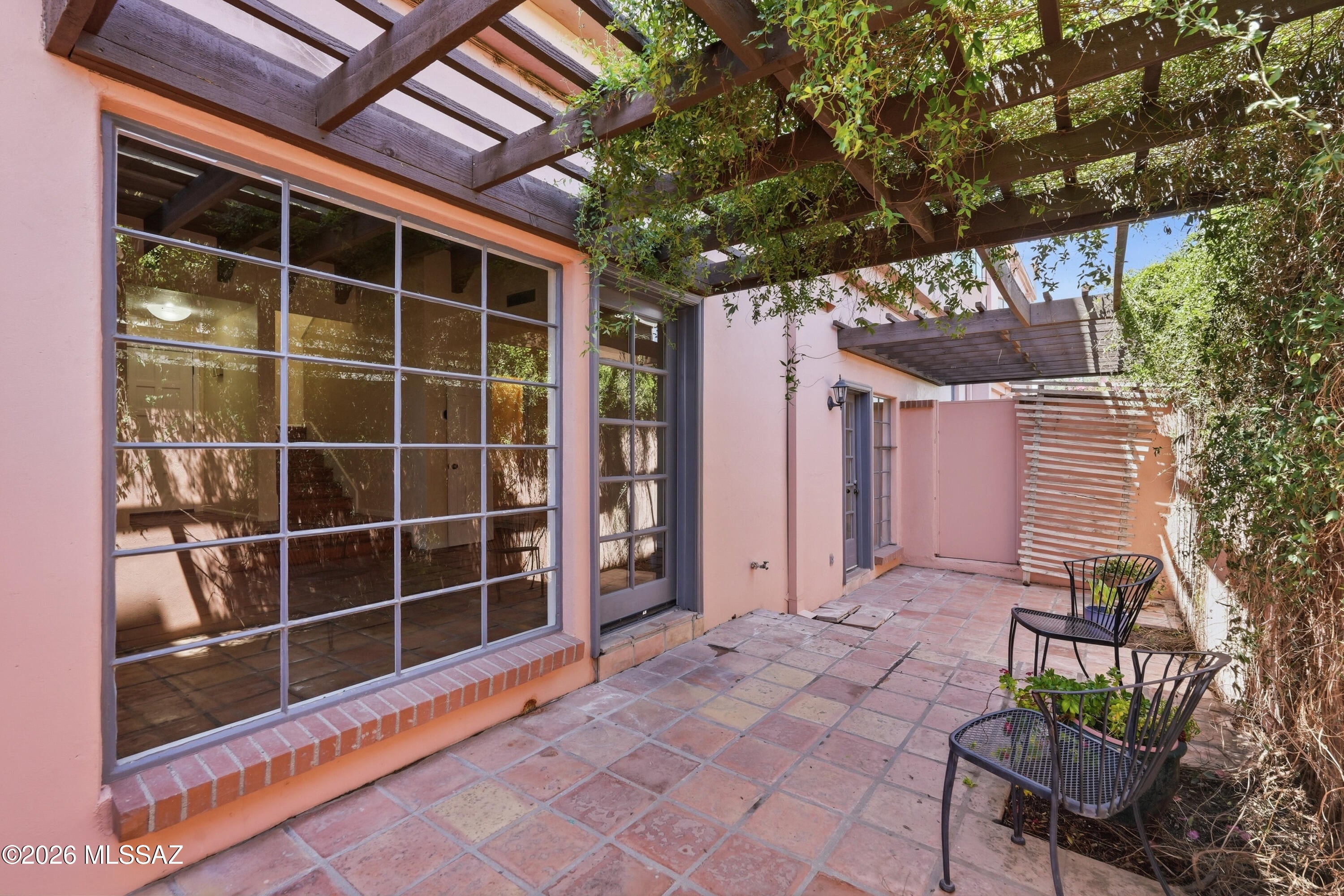 La Querencia Twnhms (1-8) - Residential
