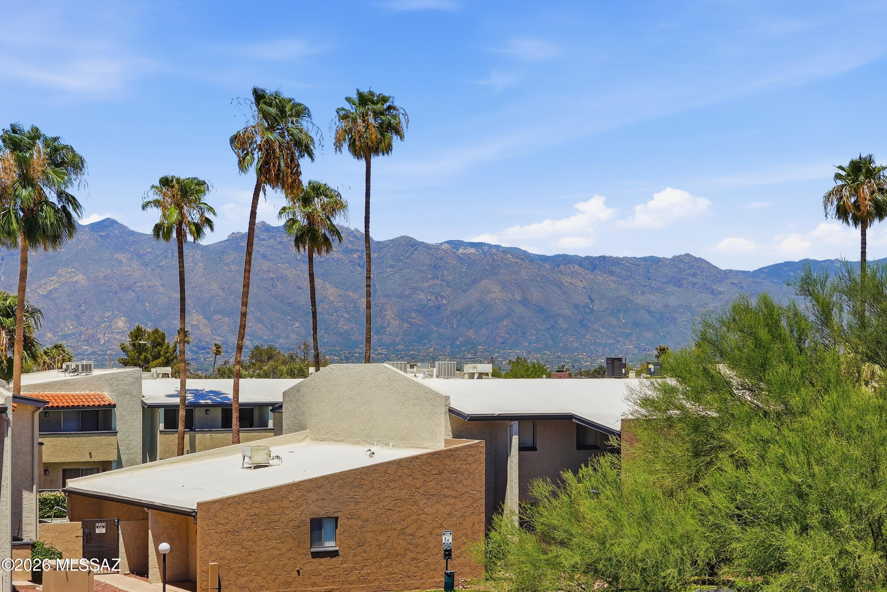 La Querencia Twnhms (1-8) - Residential