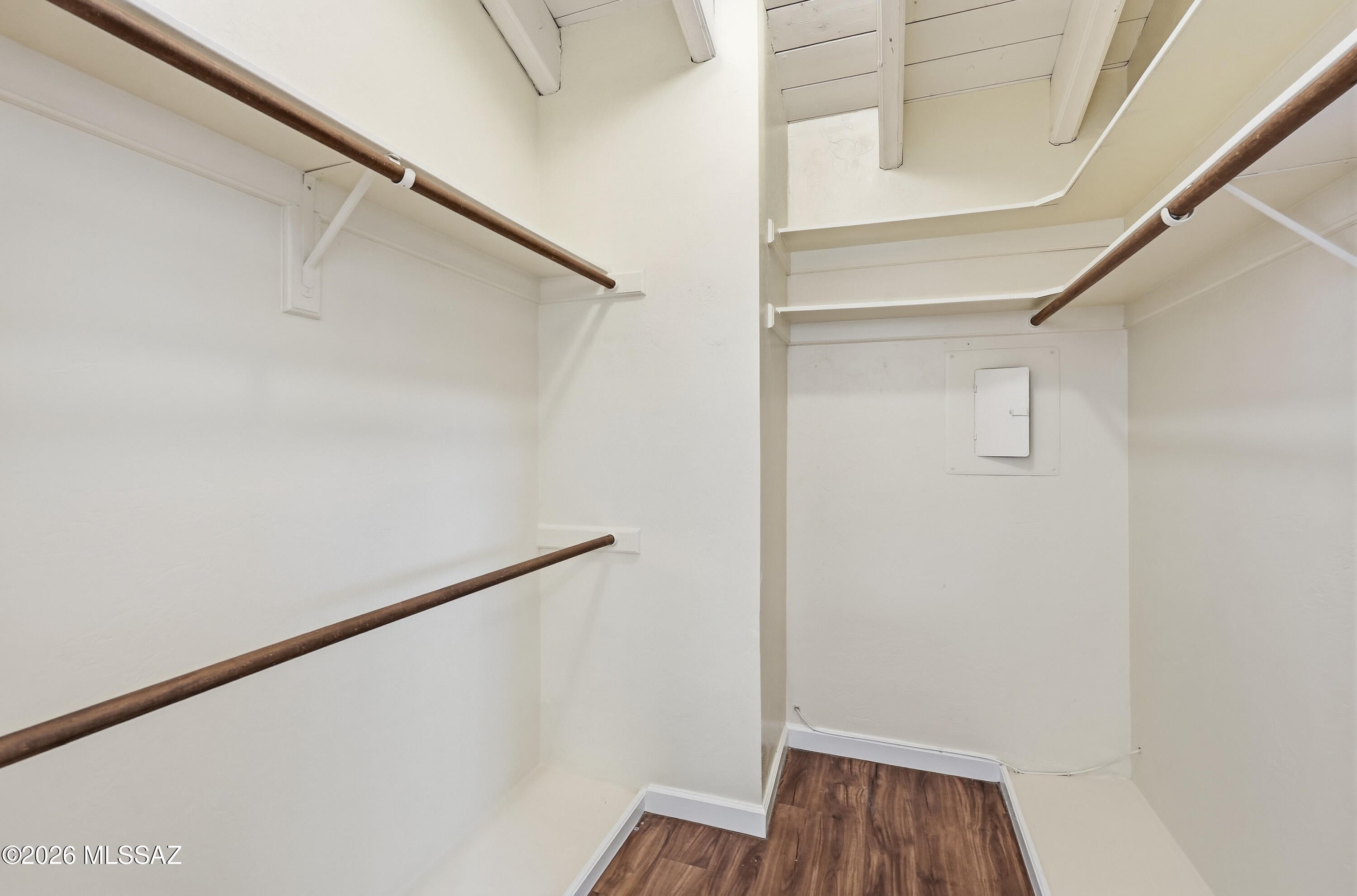La Querencia Twnhms (1-8) - Residential