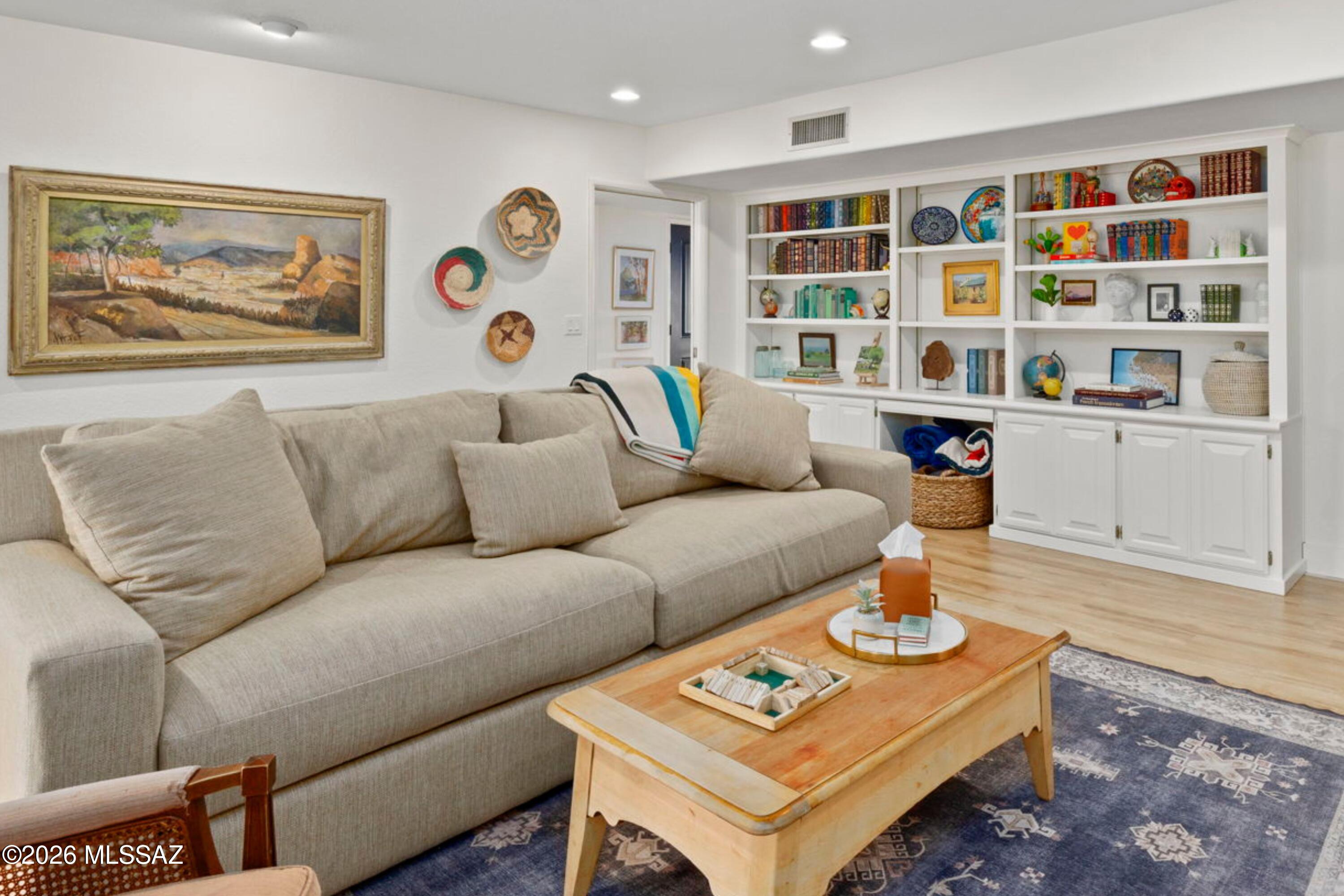 Sabino Vista Knolls (1-60) - Residential