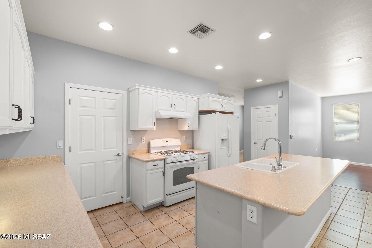 Four Seasons Phase 1 - Residential