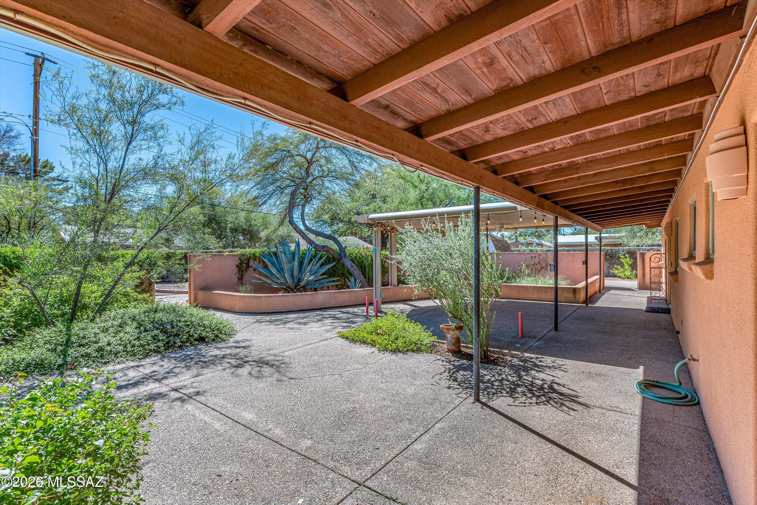 Wilshire Heights - Residential