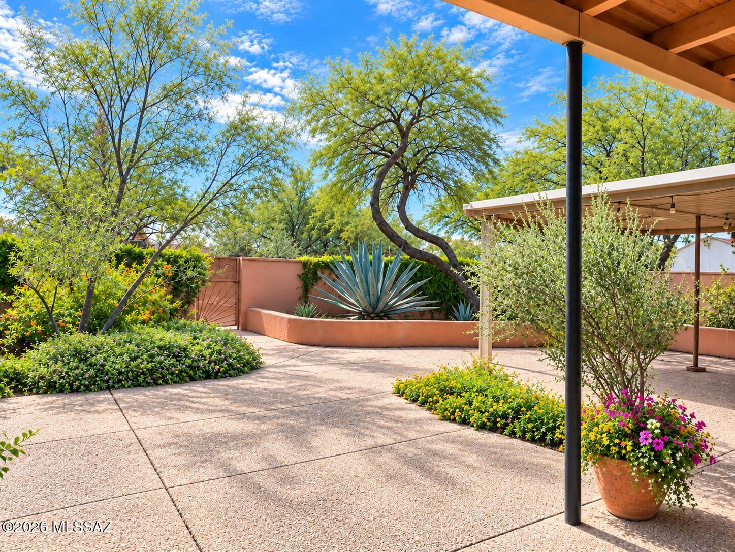 Wilshire Heights - Residential