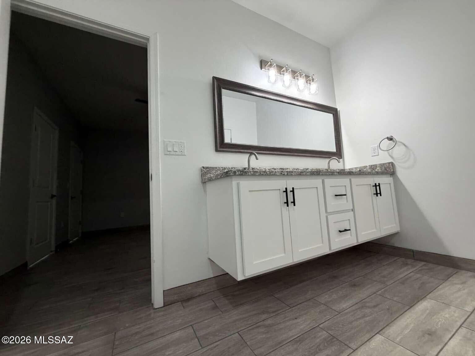 Rio Rico Villas 11 - Residential