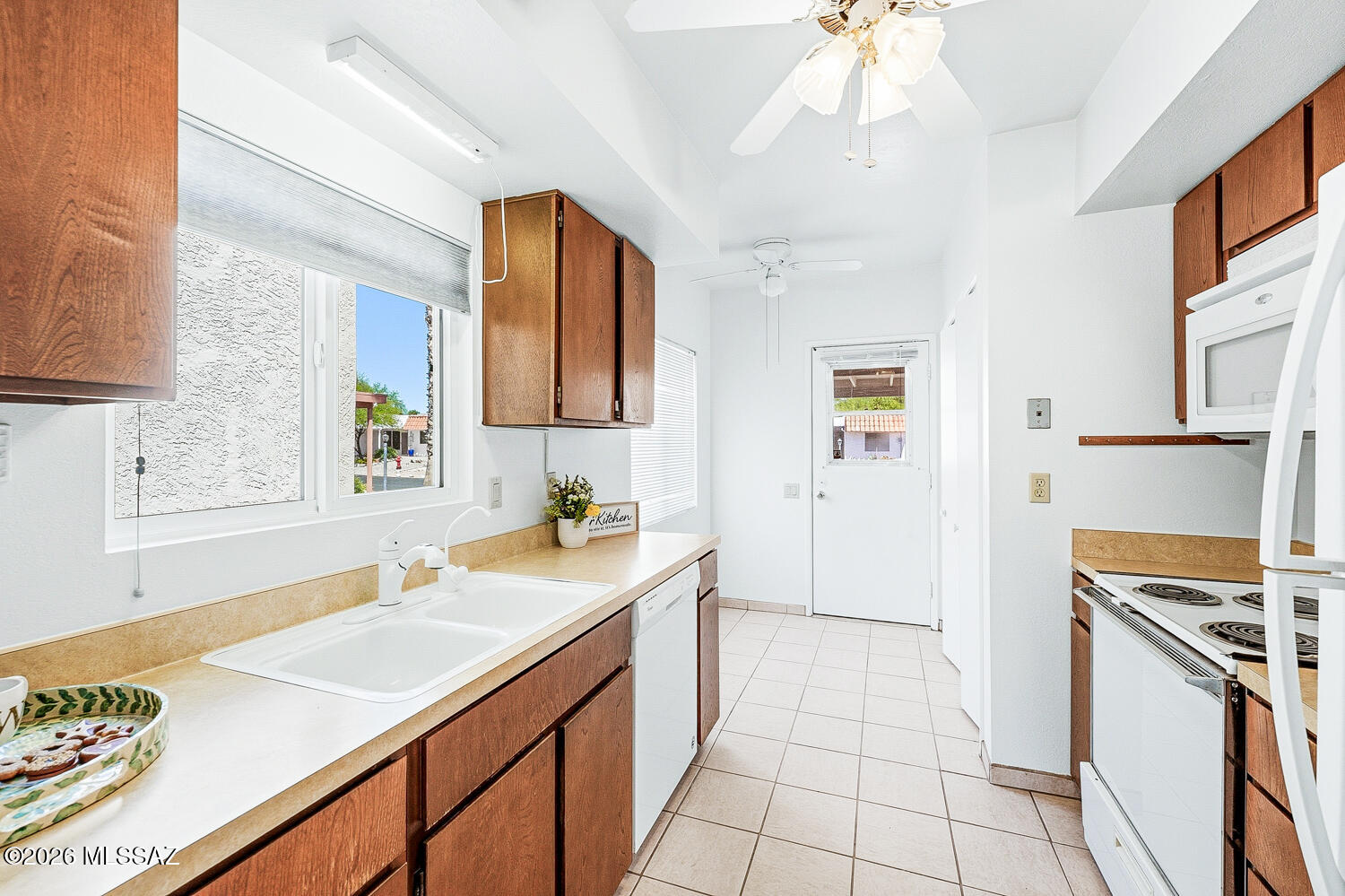 Green Valley Desert Meadows Townhouses (82-197) - Residential