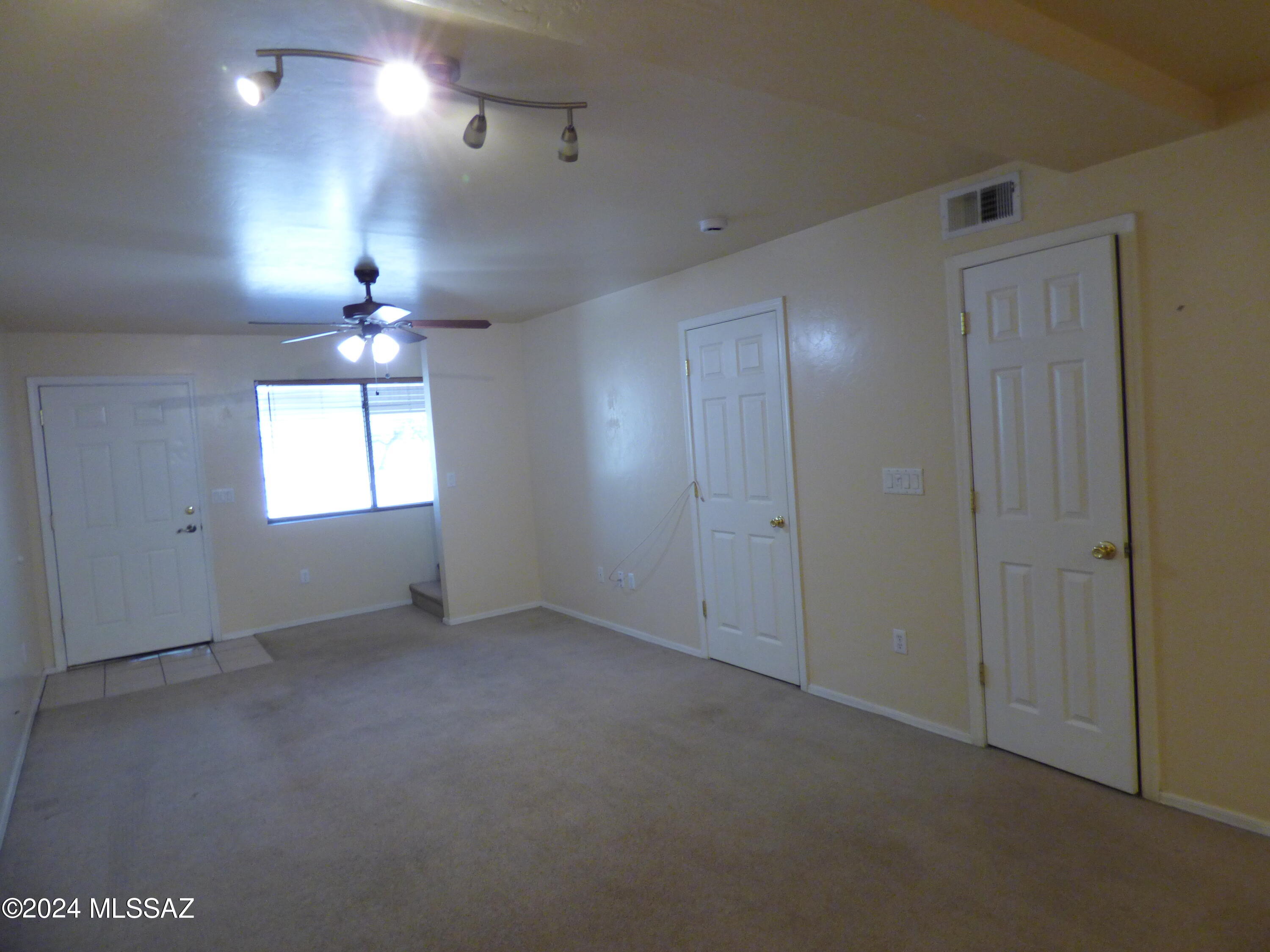 Riverside Park - Residential Lease