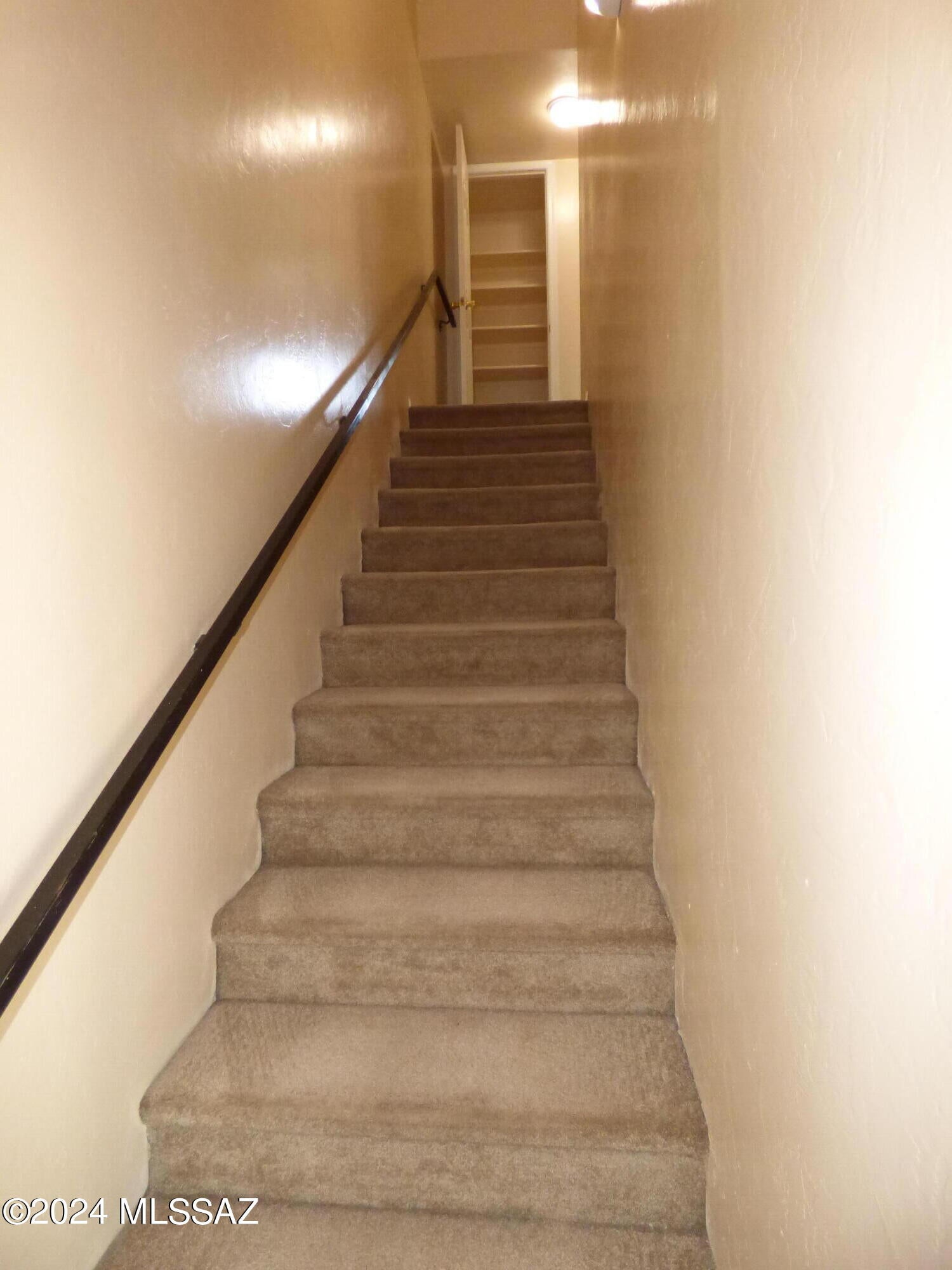 Riverside Park - Residential Lease