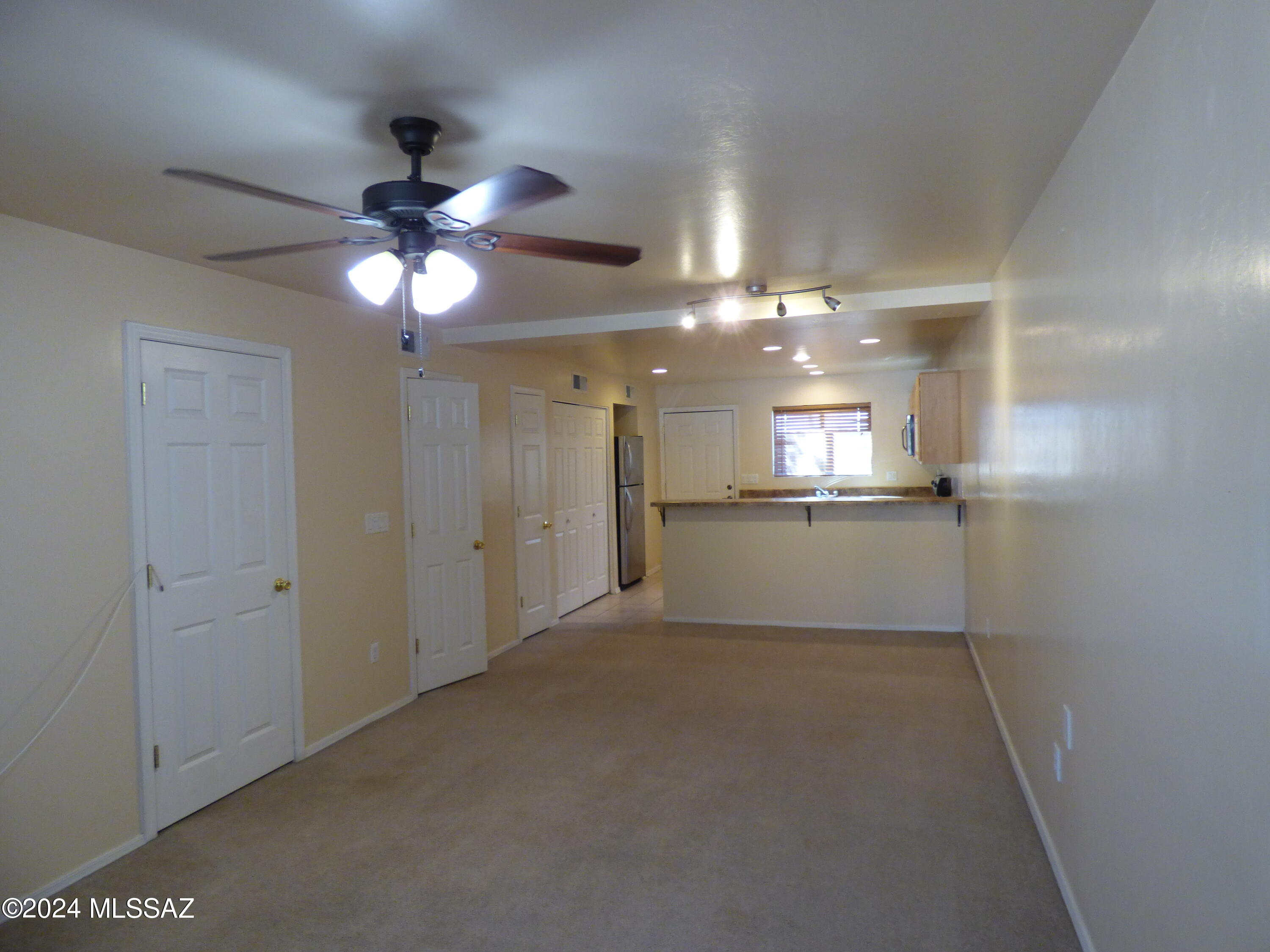 Riverside Park - Residential Lease