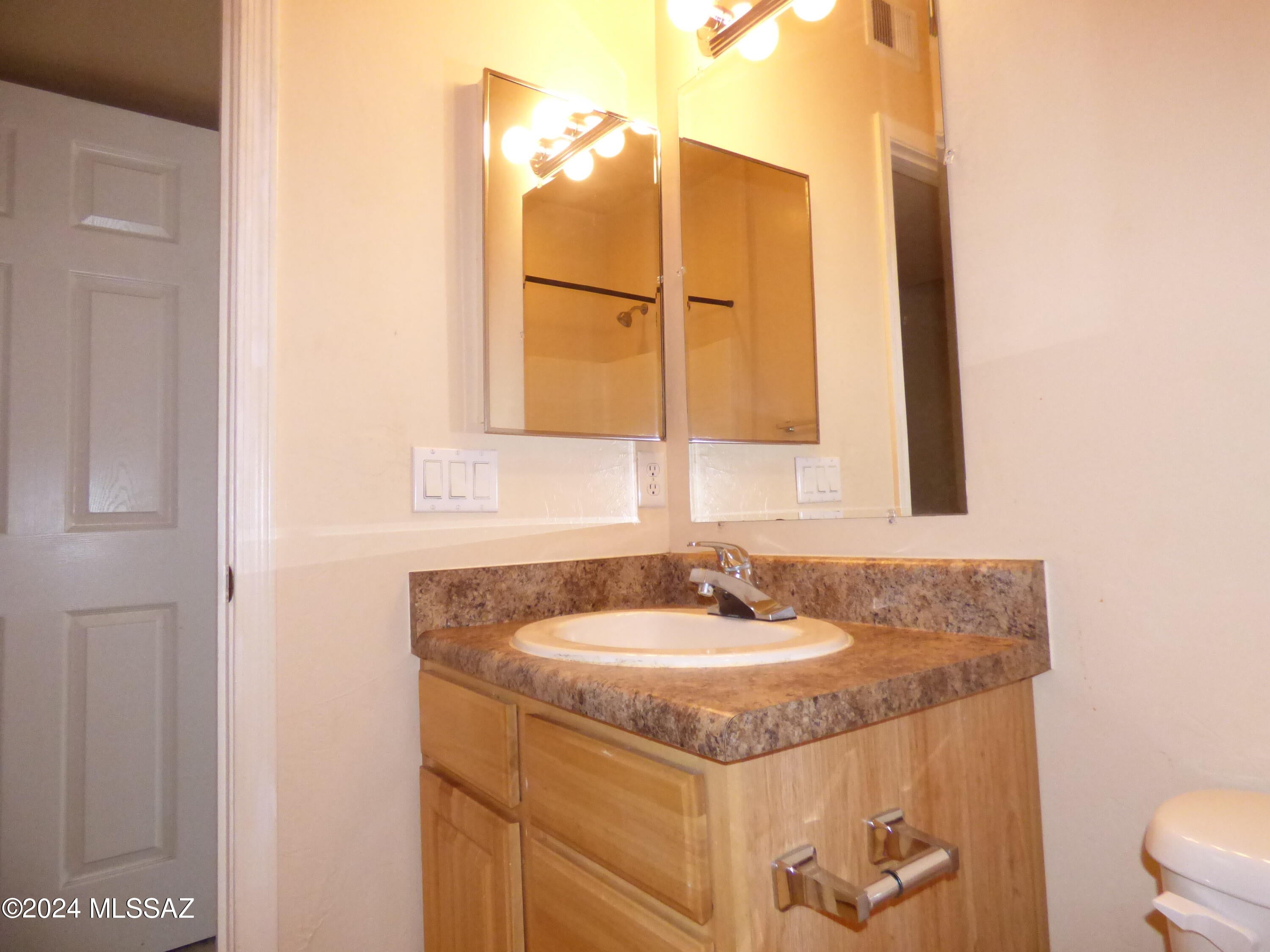 Riverside Park - Residential Lease