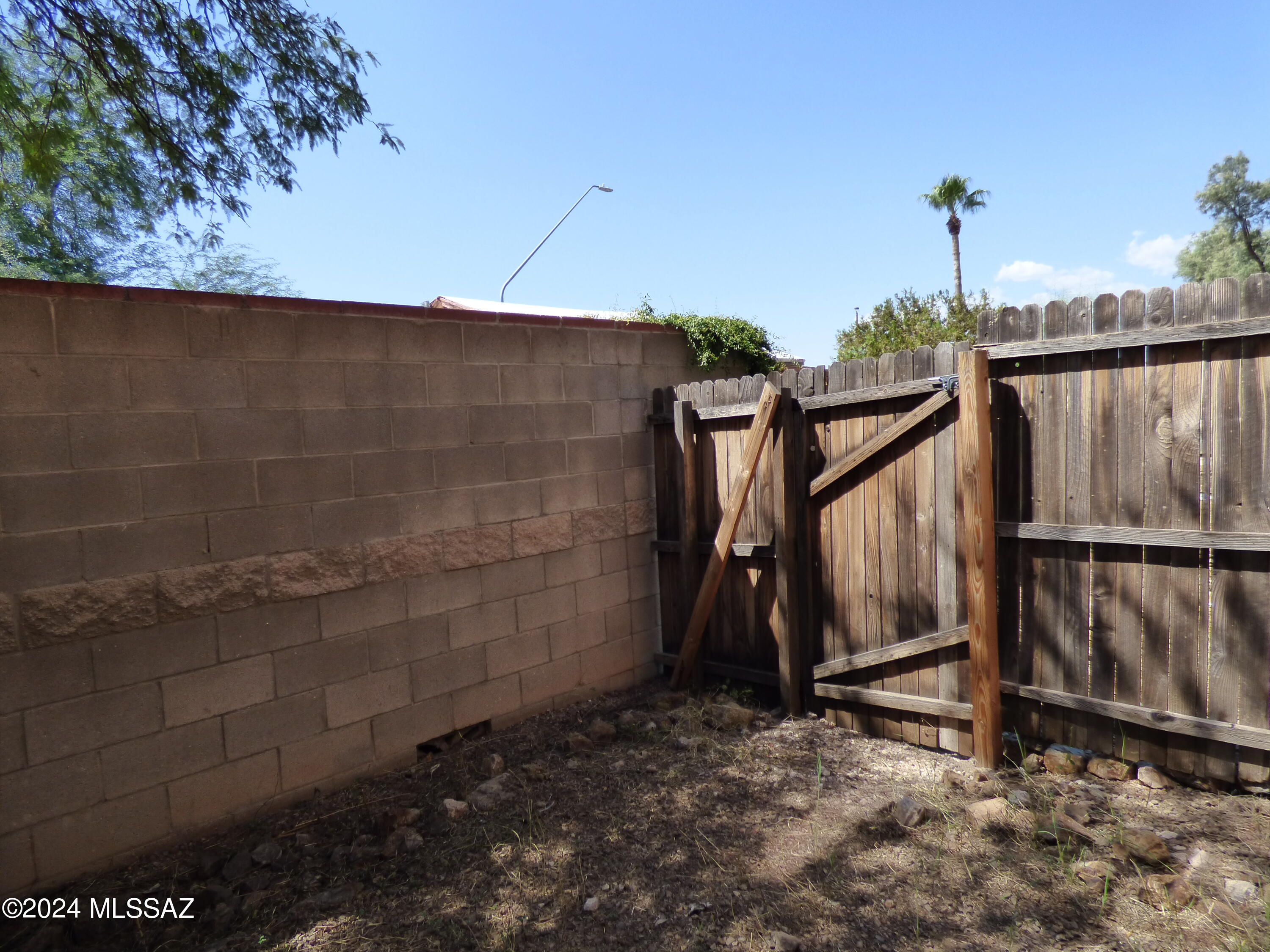Riverside Park - Residential Lease