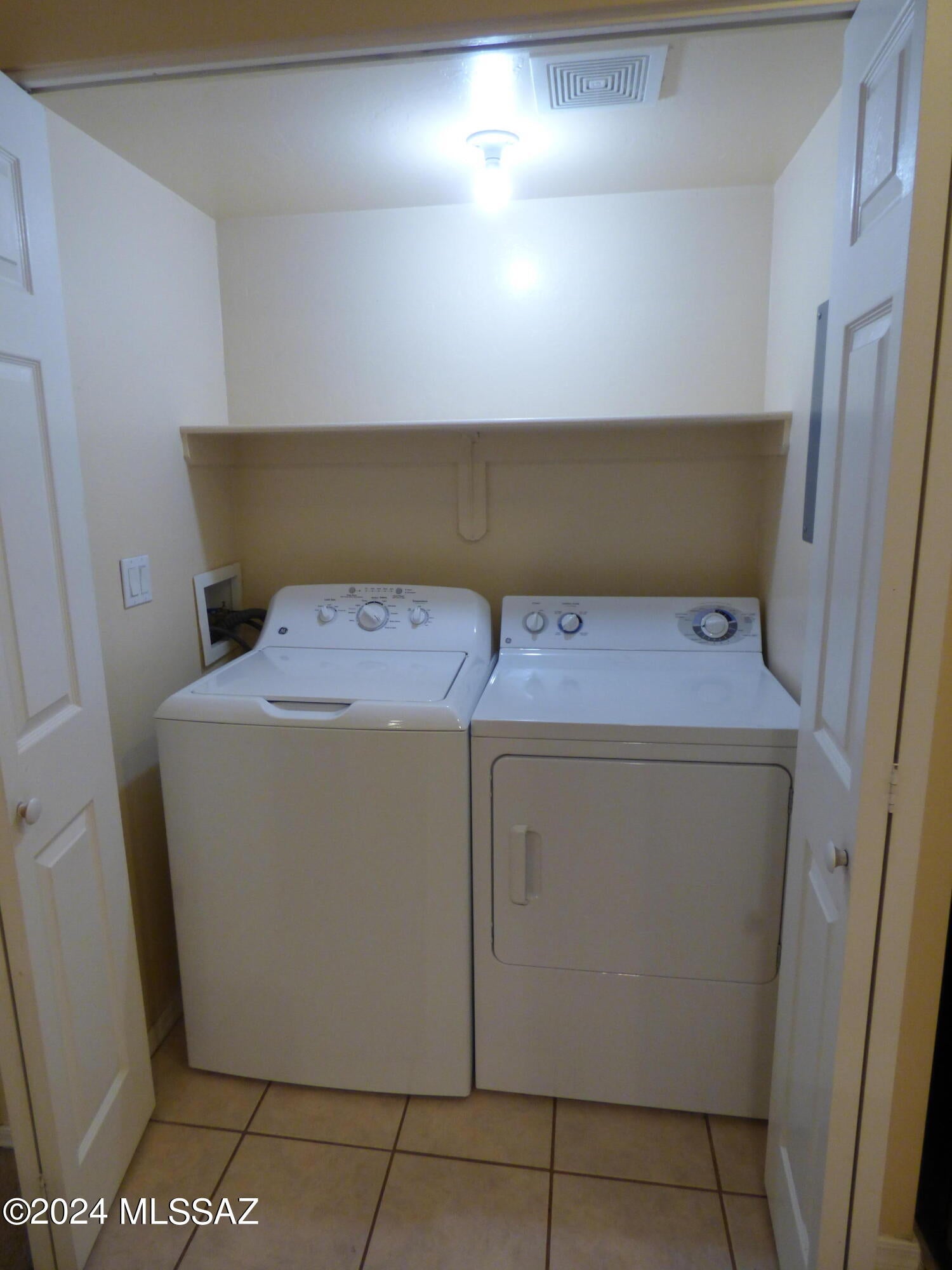Riverside Park - Residential Lease