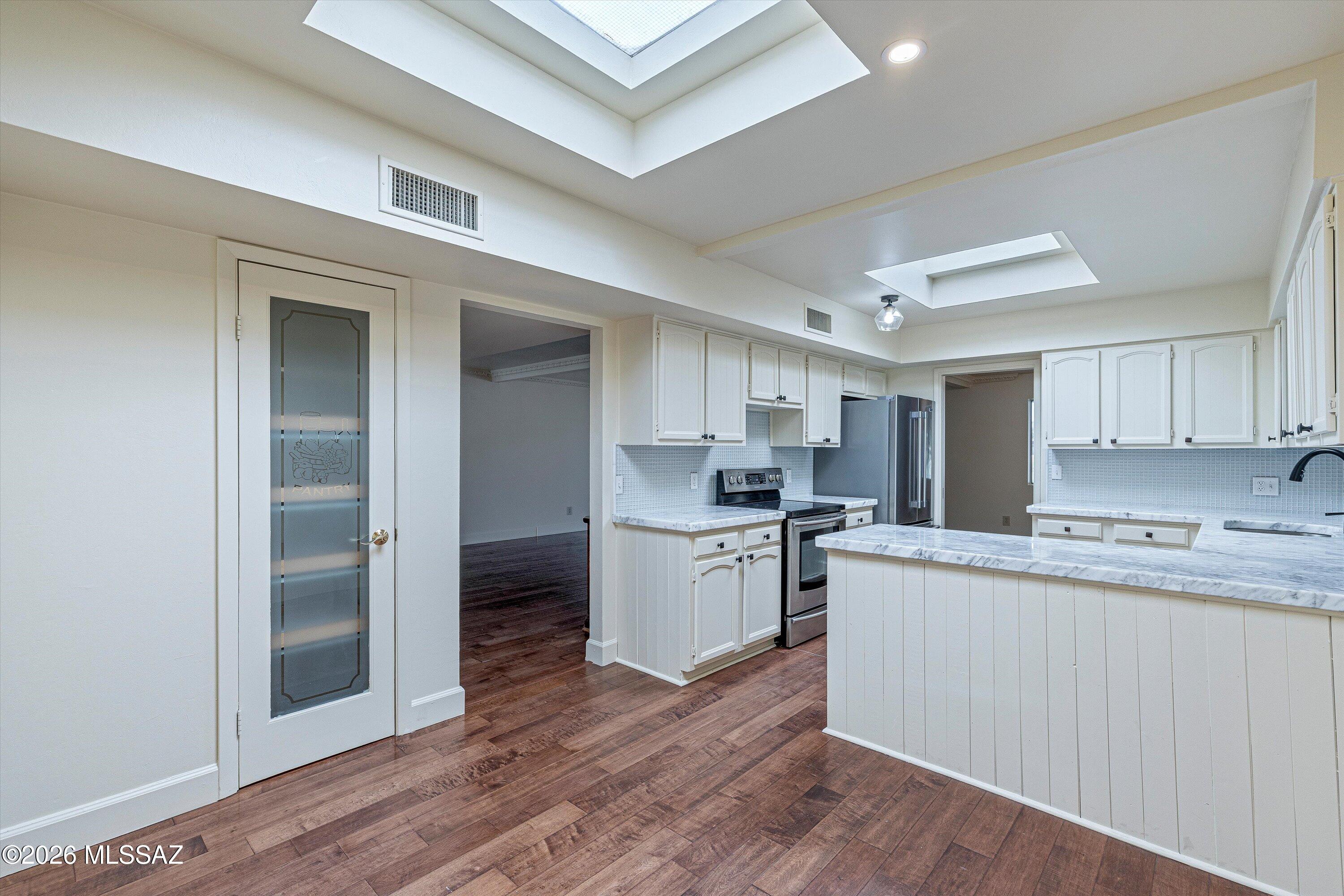 El Dorado Townhomes - Residential